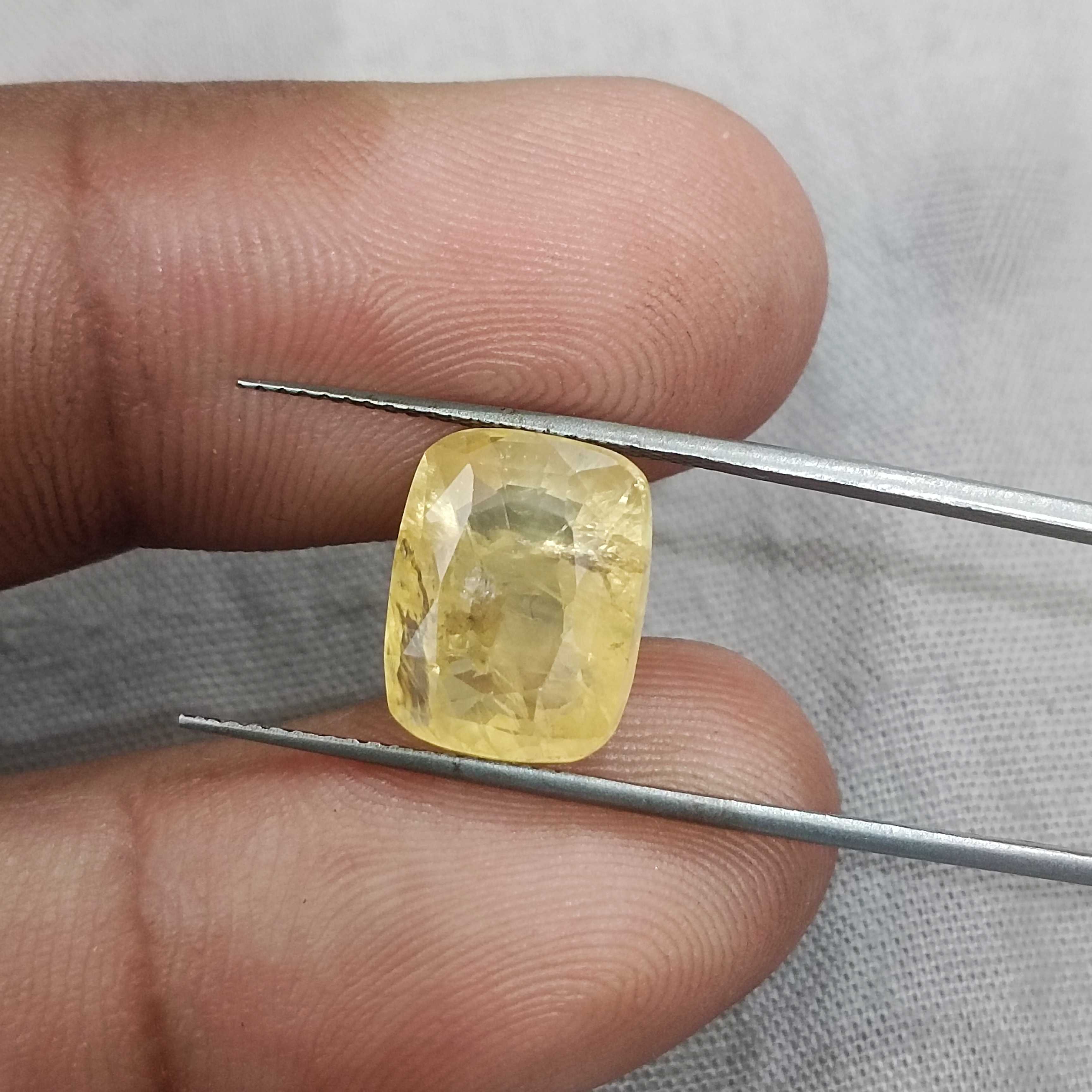 8.36ct GSI certified bright intense yellow cushion cut Ceylon origin untreated sapphire stone