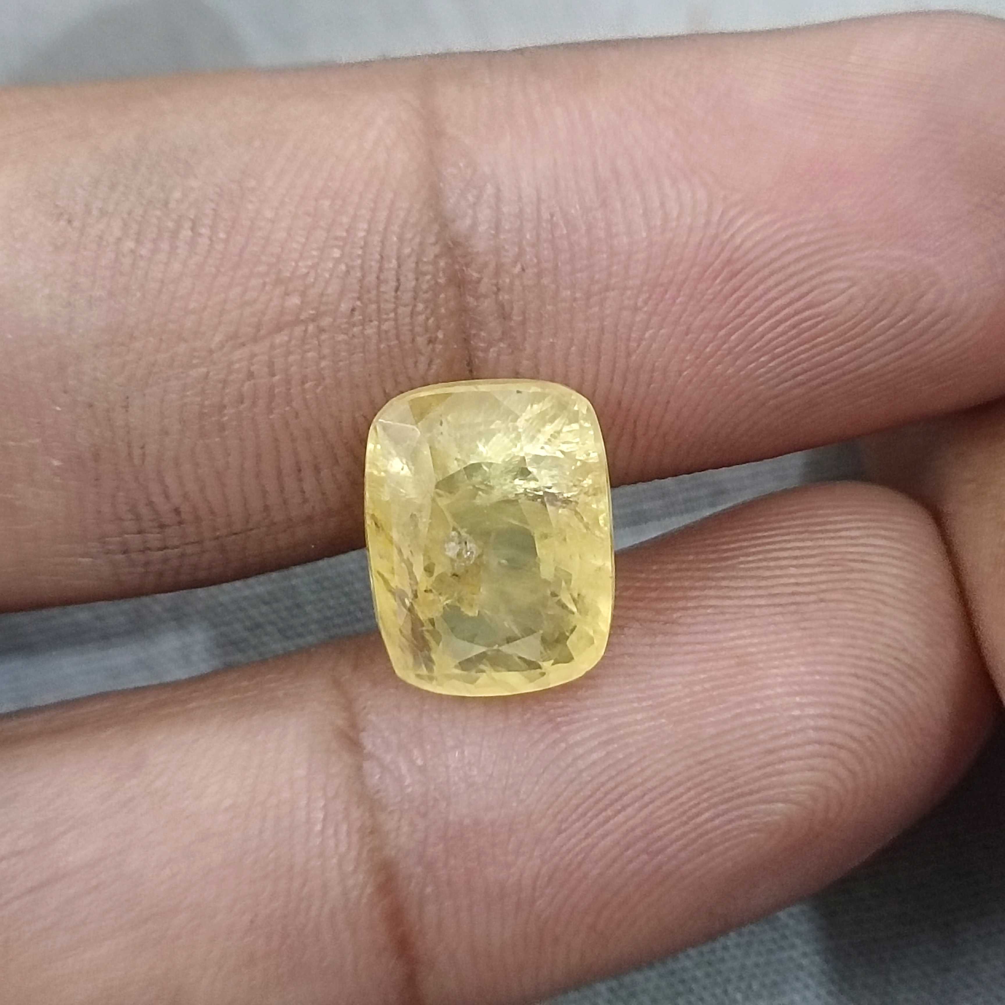 8.36ct GSI certified bright intense yellow cushion cut Ceylon origin untreated sapphire stone