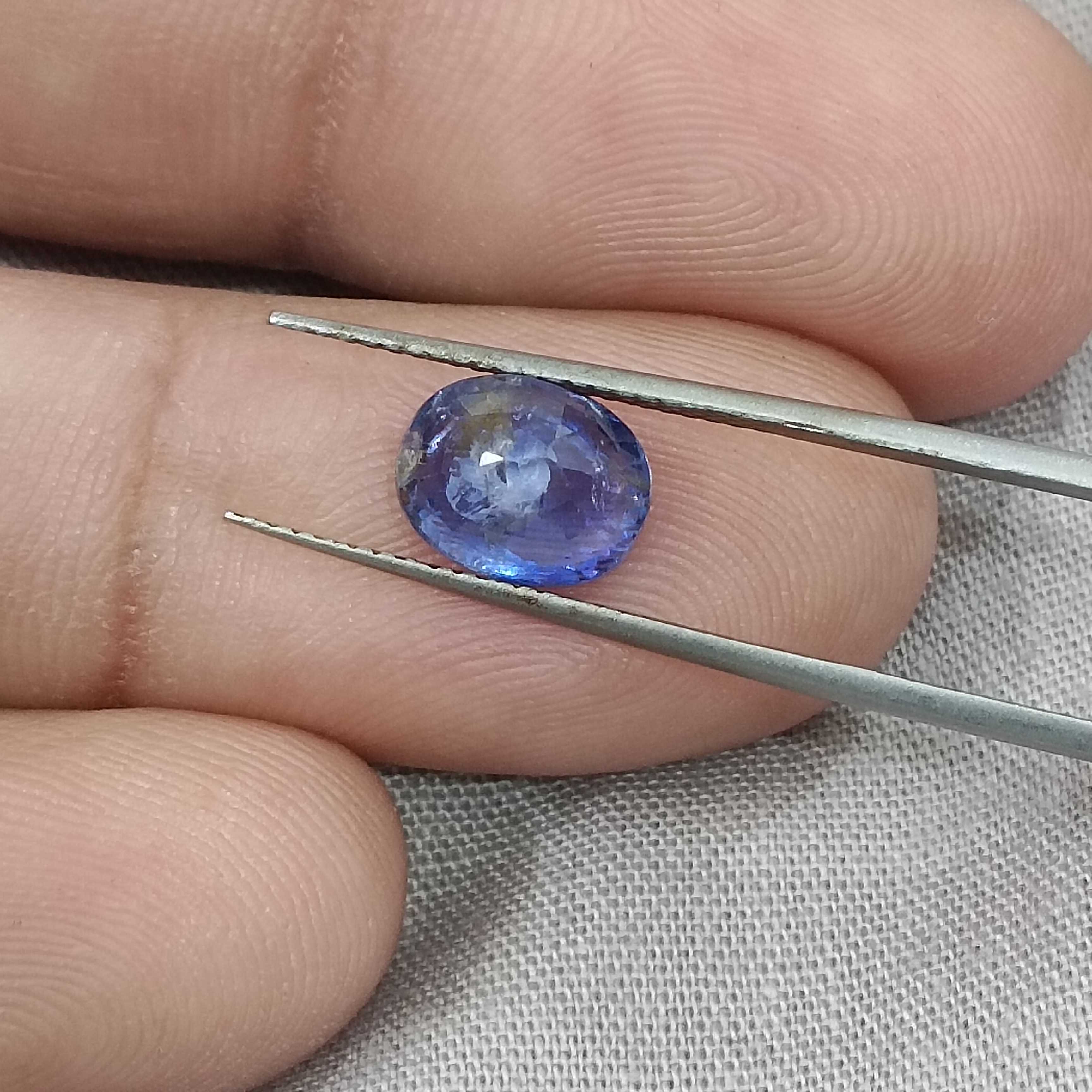 2.71ct GSI certified oval cut unheated Ceylon origin royal blue sapphire 