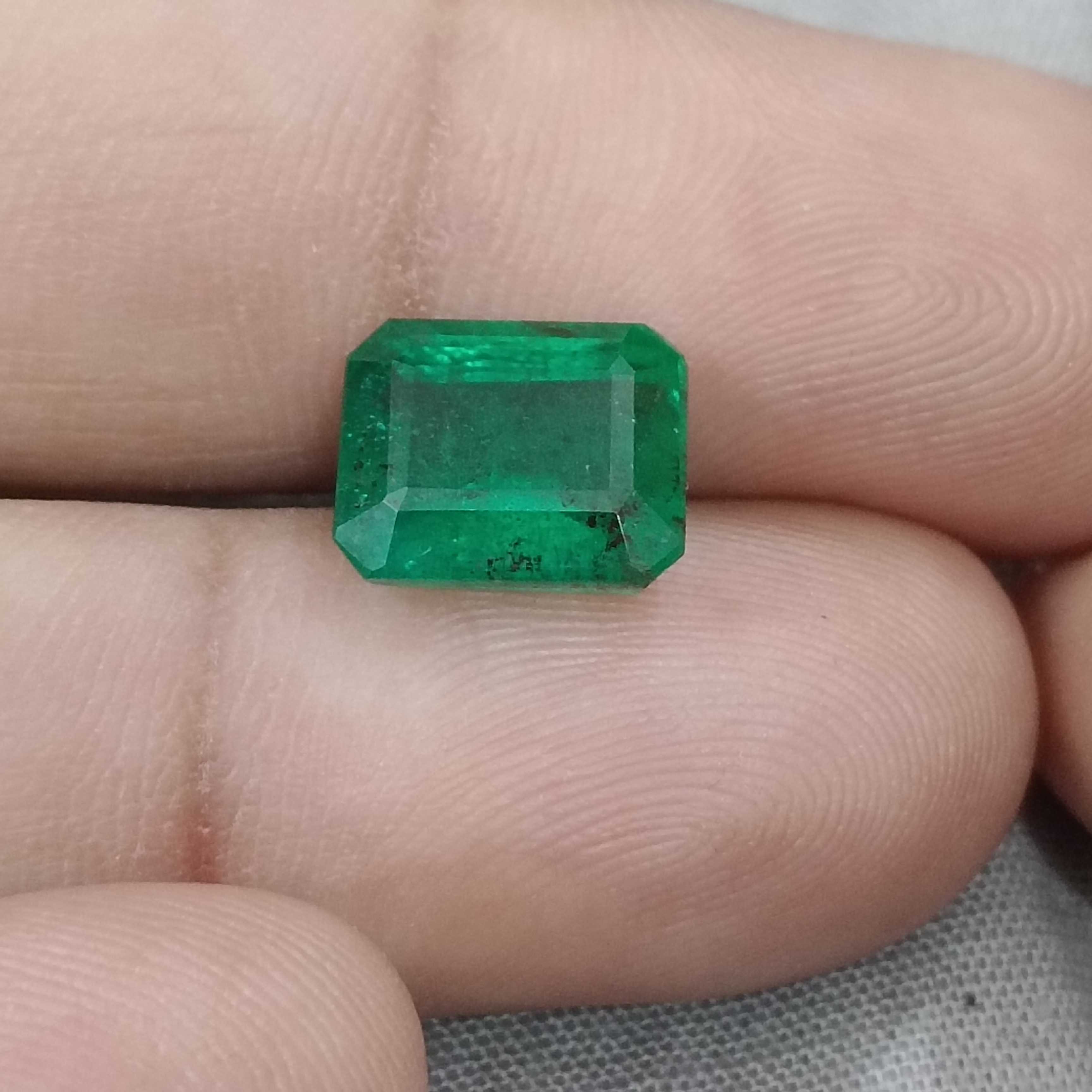 4.25ct GSI certified vivid green color octagon cut emerald gem