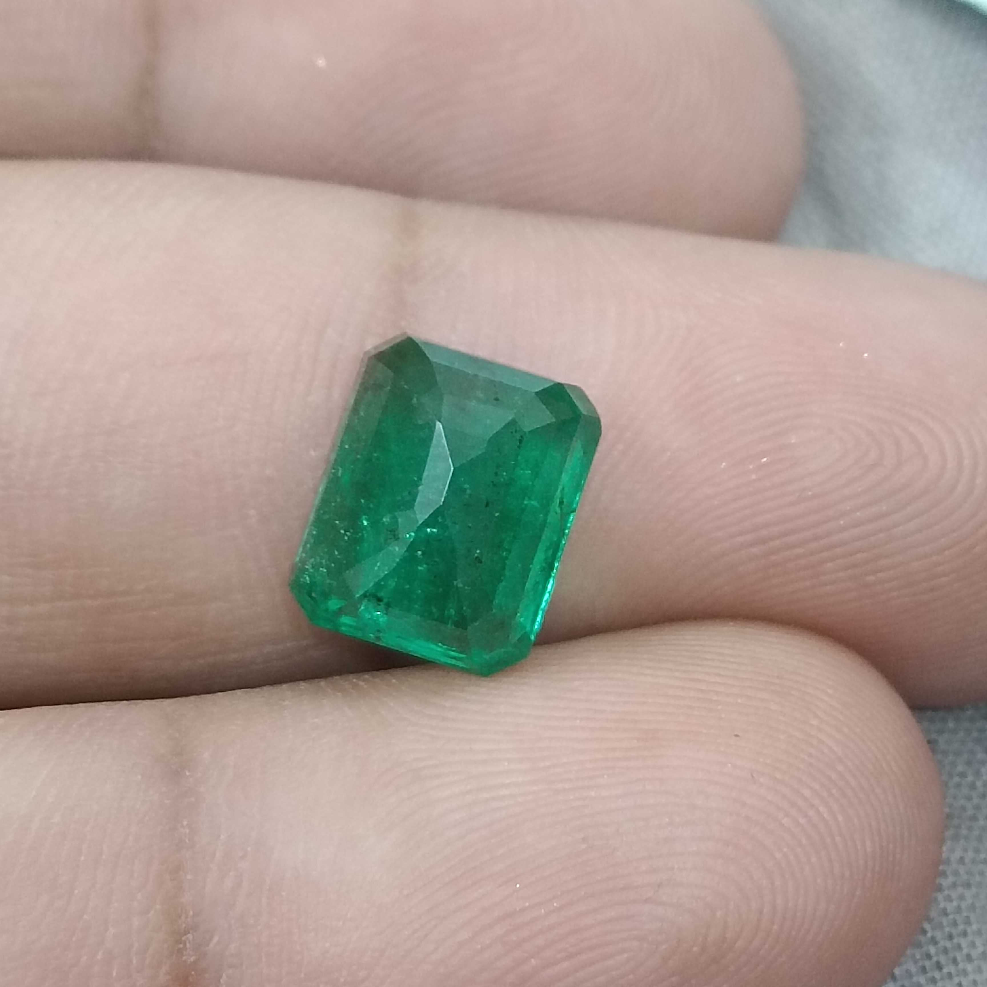 4.25ct GSI certified vivid green color octagon cut emerald gem