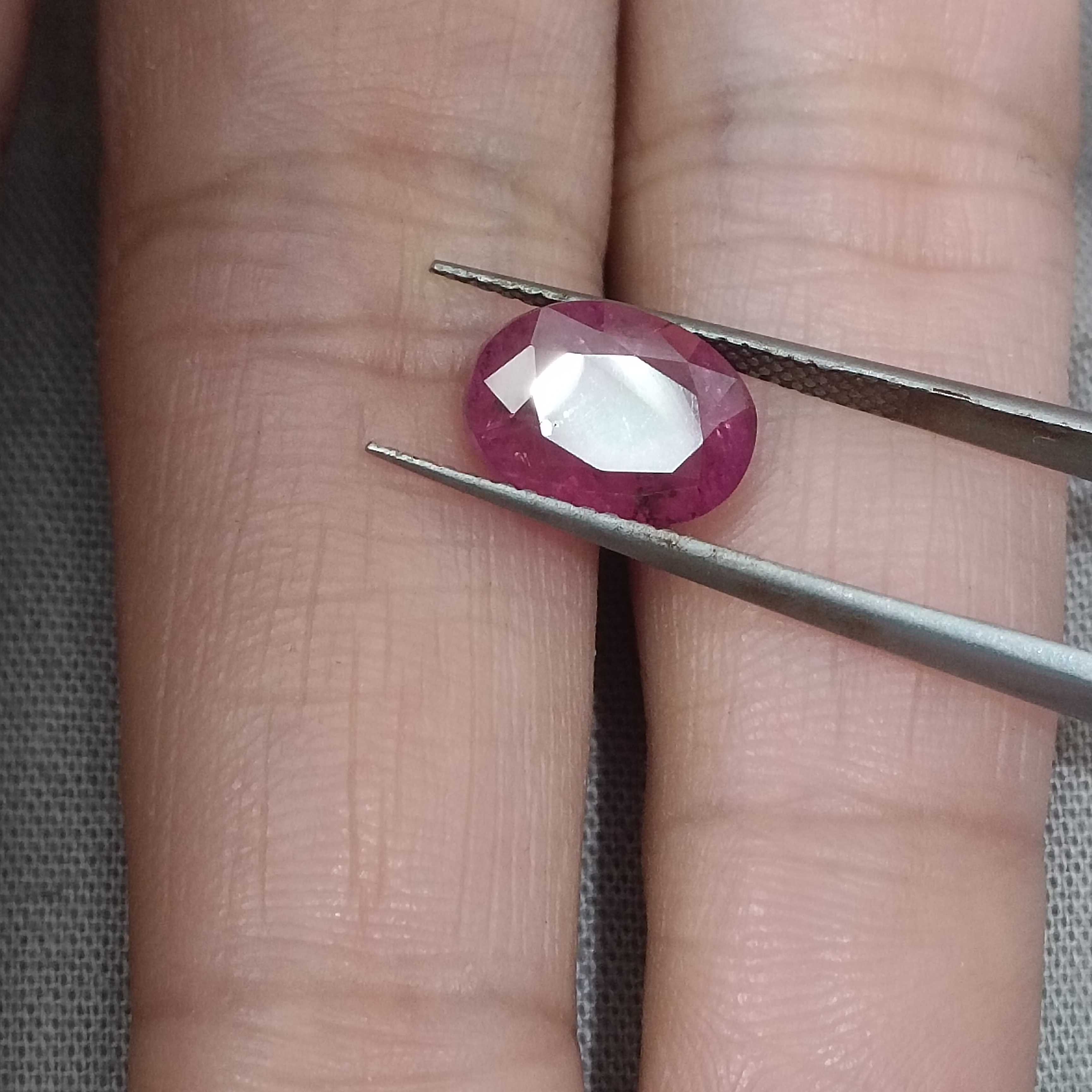 3.98ct GSI (USA) certified oval cut medium red ruby H