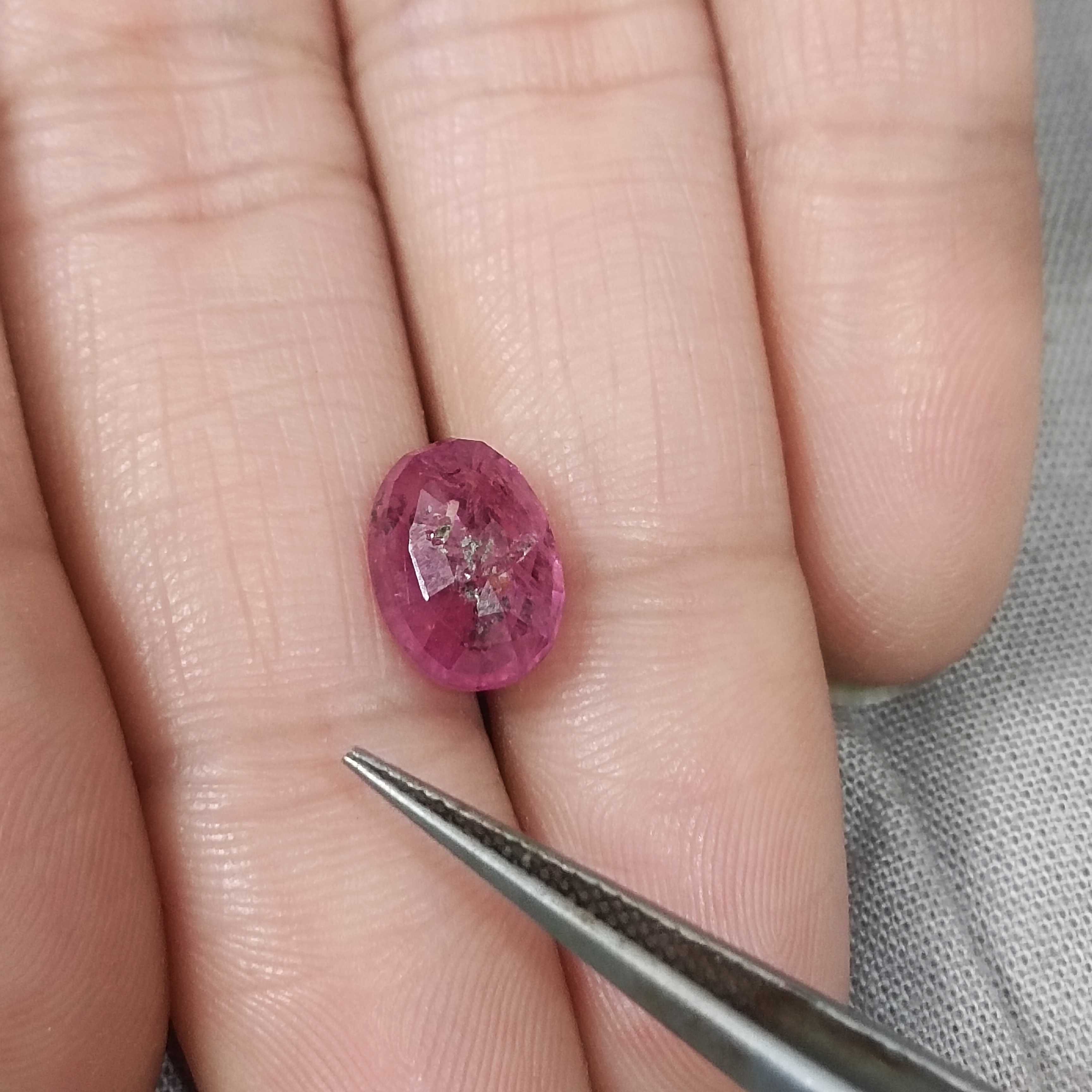 3.98ct GSI (USA) certified oval cut medium red ruby H