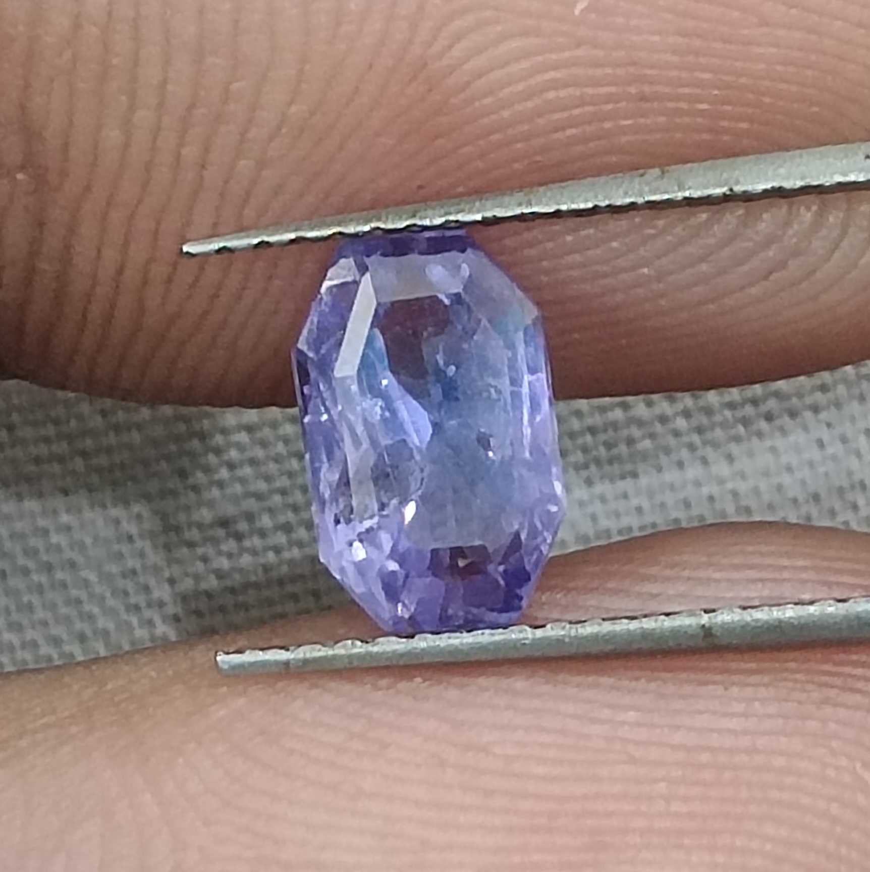 1.69ct GSI certificate violet octagon cut unheated Ceylon sapphire gemstone /