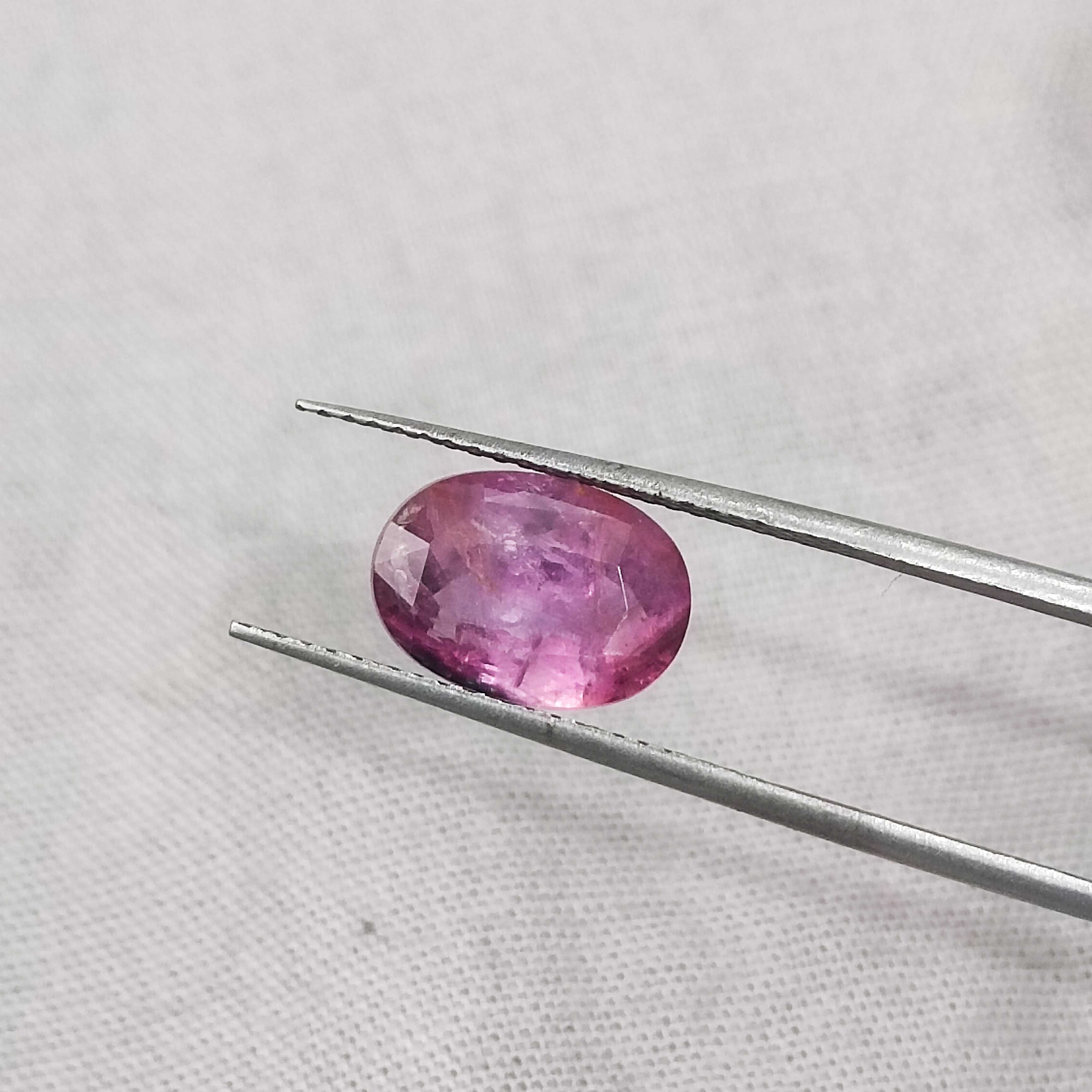 3.29cts GSI certified unheated oval shape pink purple sapphire 