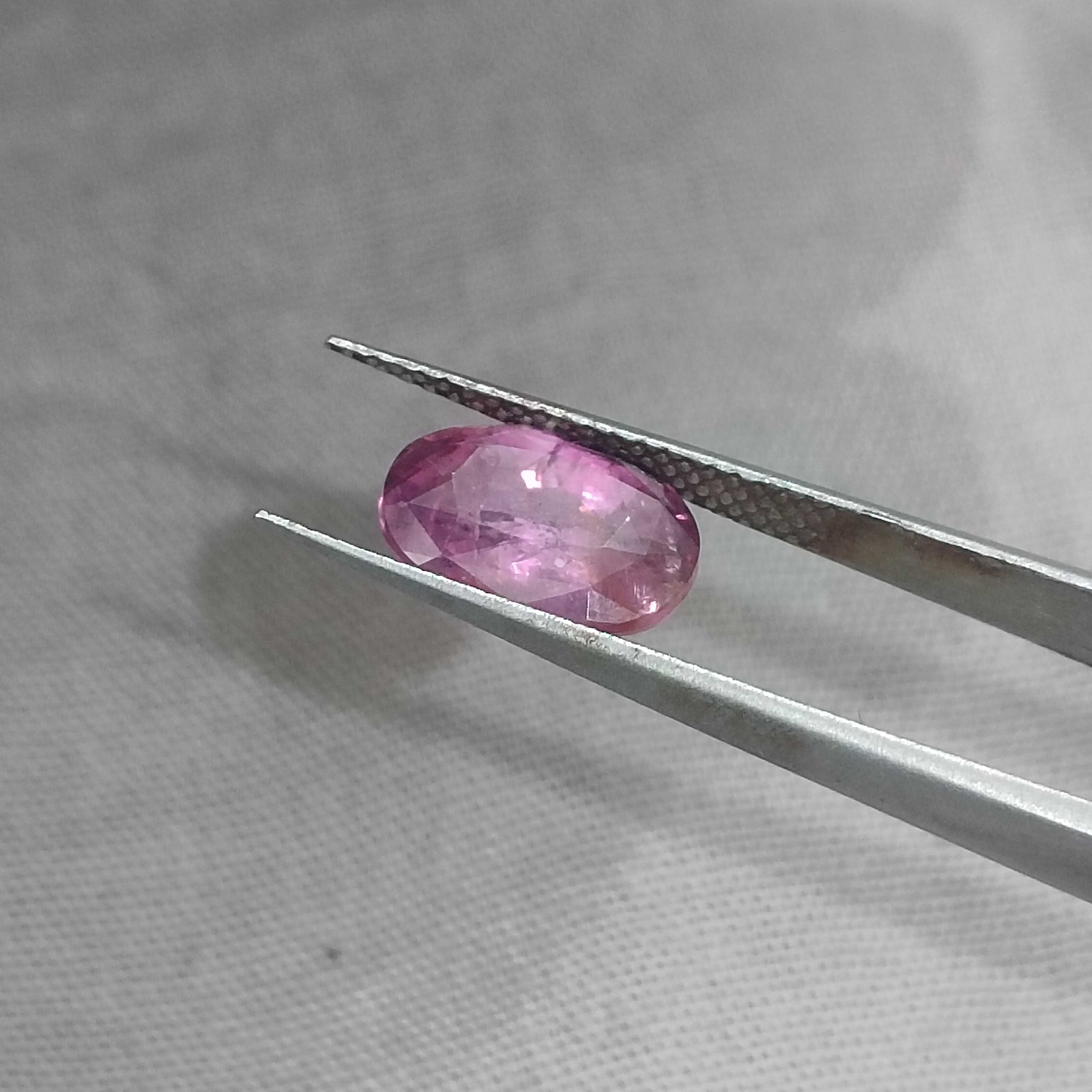 3.29cts GSI certified unheated oval shape pink purple sapphire 