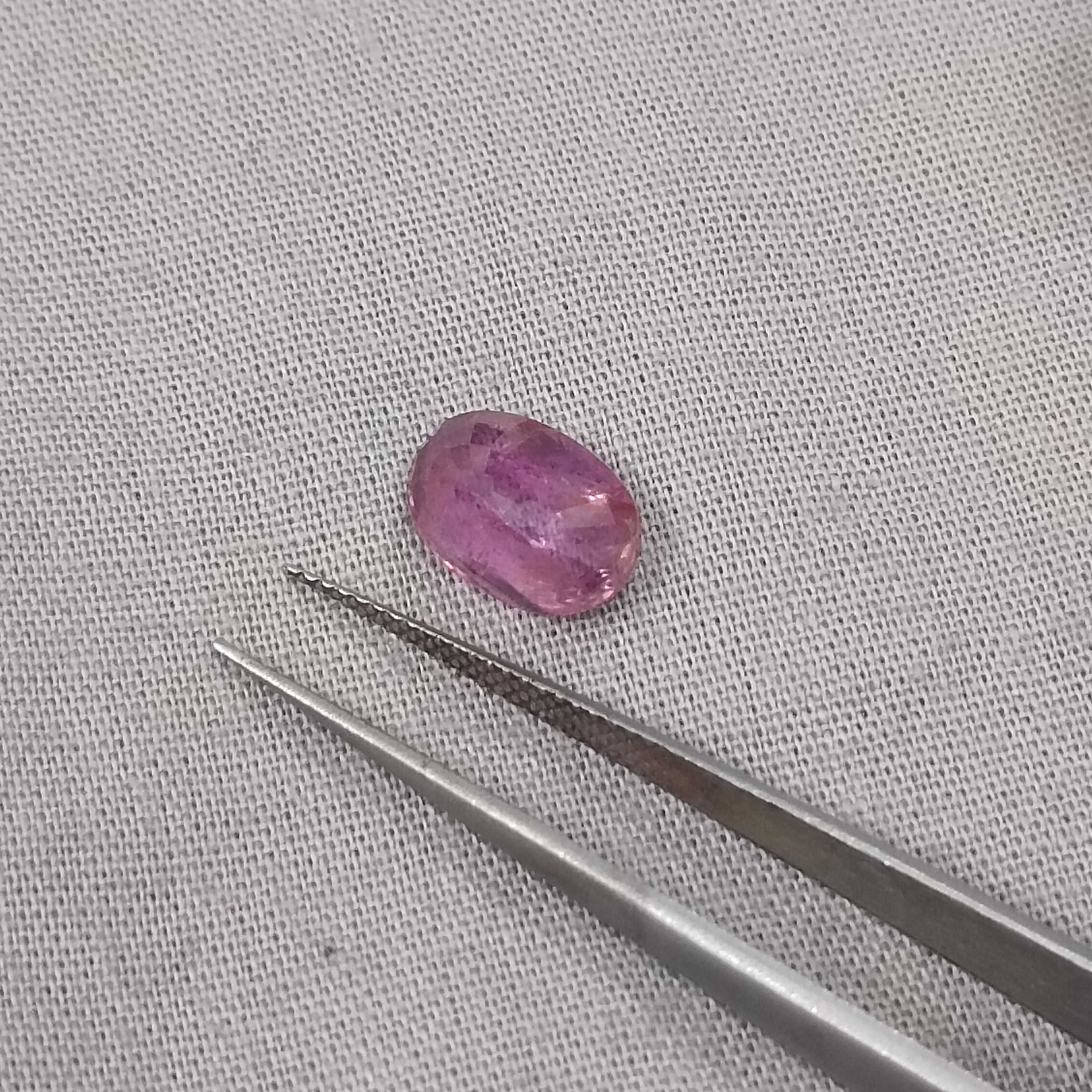 3.29cts GSI certified unheated oval shape pink purple sapphire 