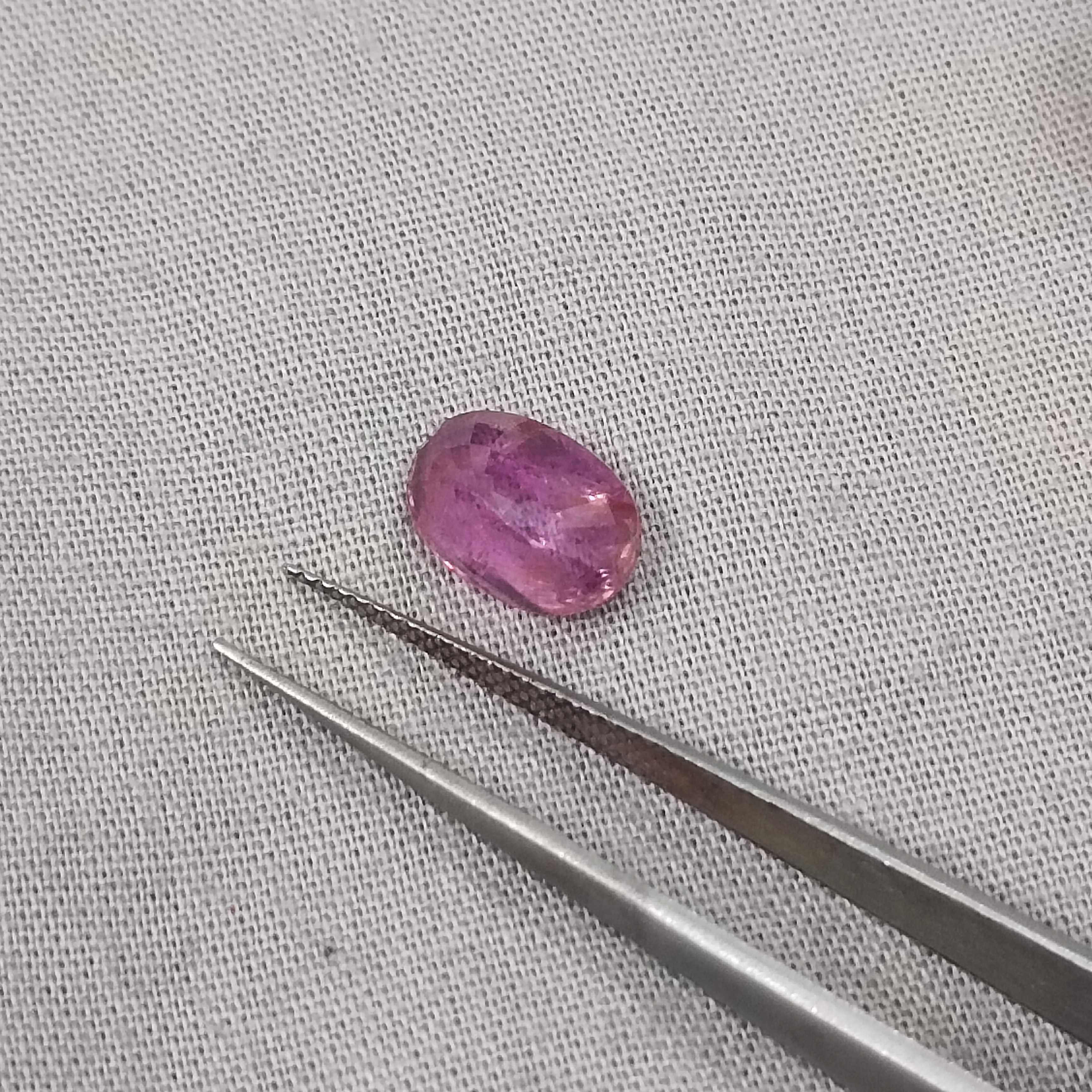 3.29cts GSI certified unheated oval shape pink purple sapphire 