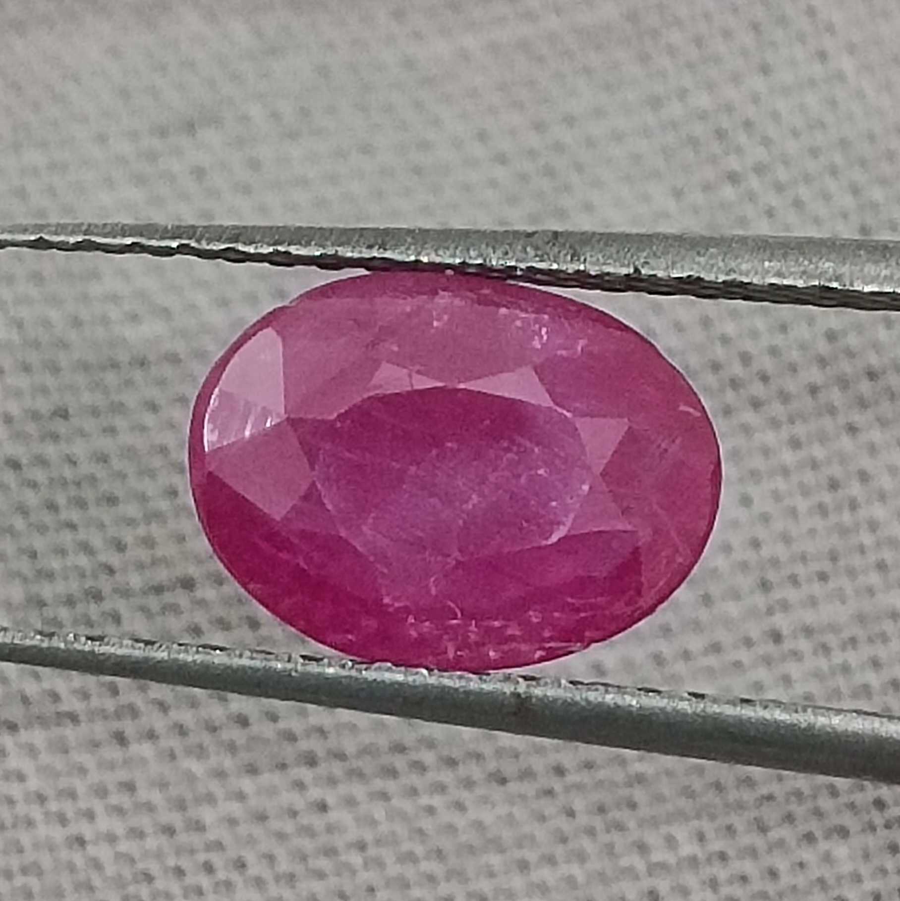1.63cts GSI certified oval mix cut untreated African origin ruby gem /