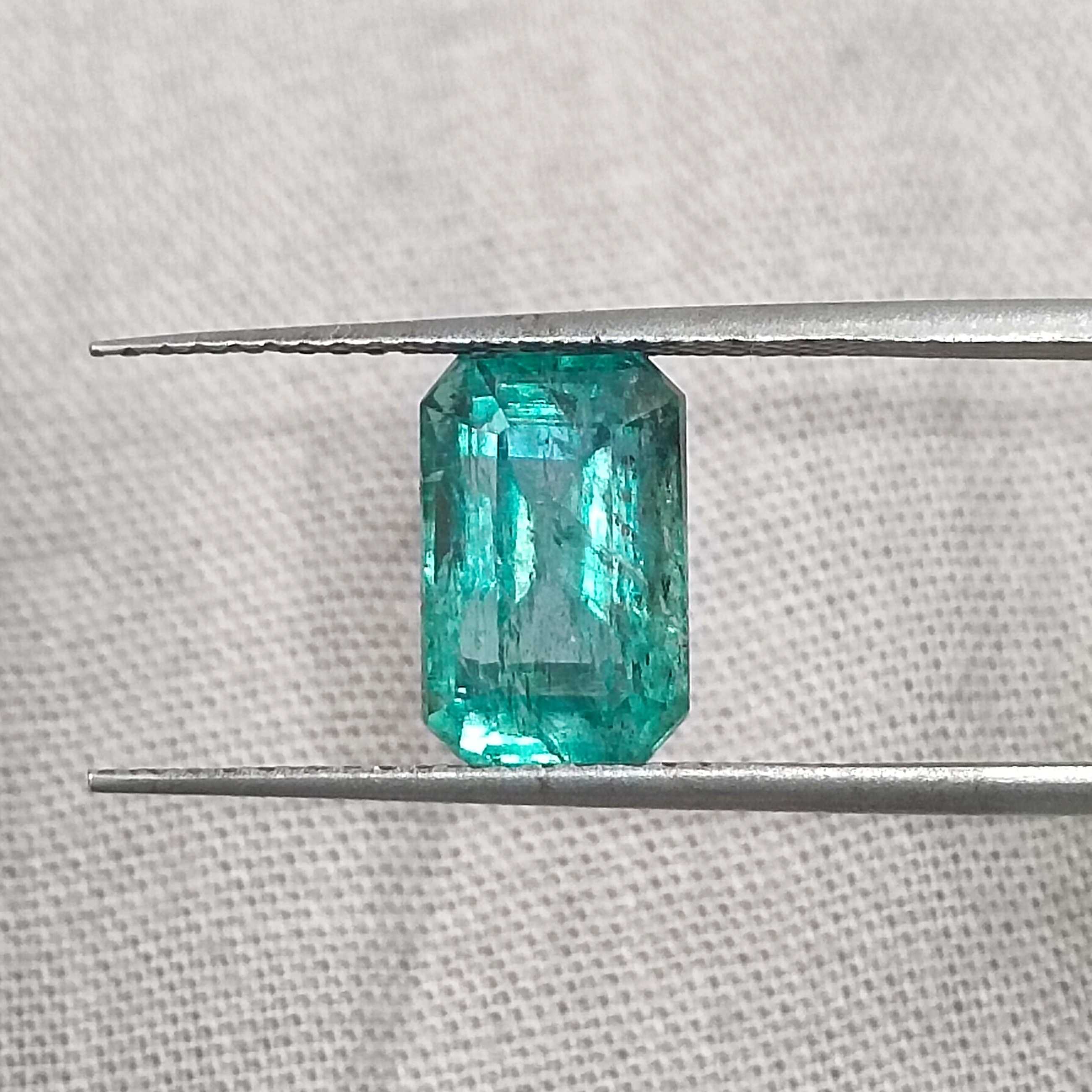 2.56ct high luster blue green octagon emerald gem 