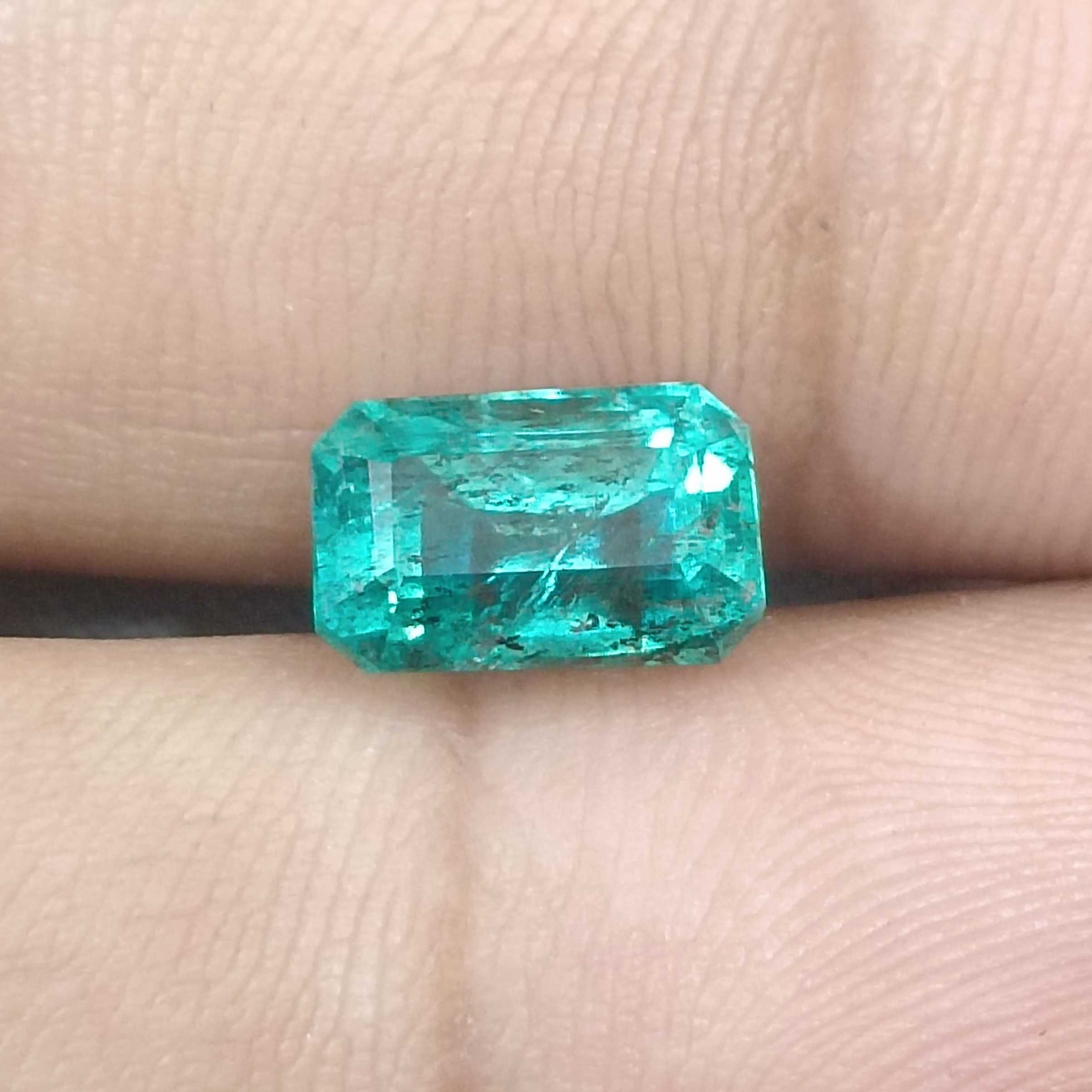 2.56ct high luster blue green octagon emerald gem 