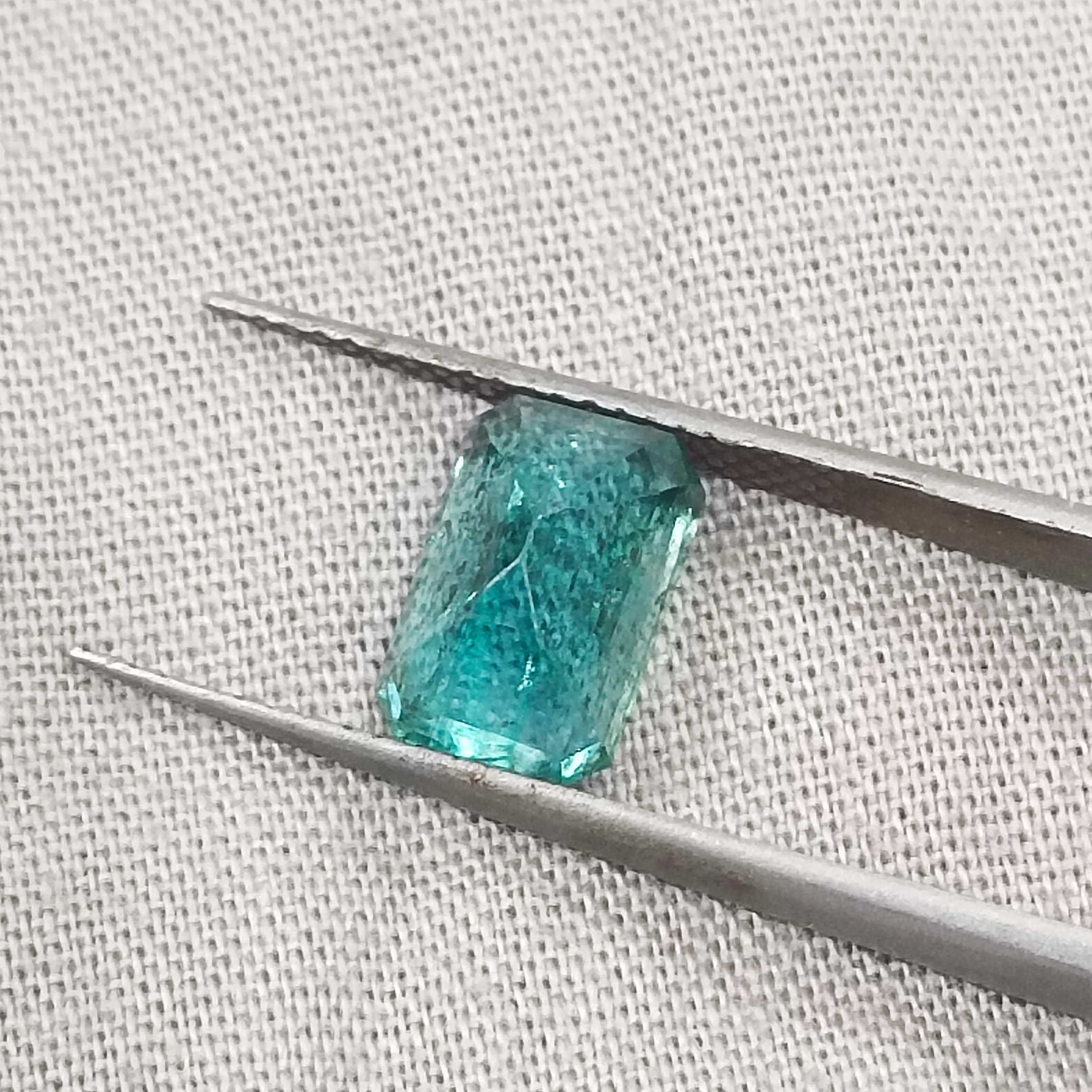 2.56ct high luster blue green octagon emerald gem 