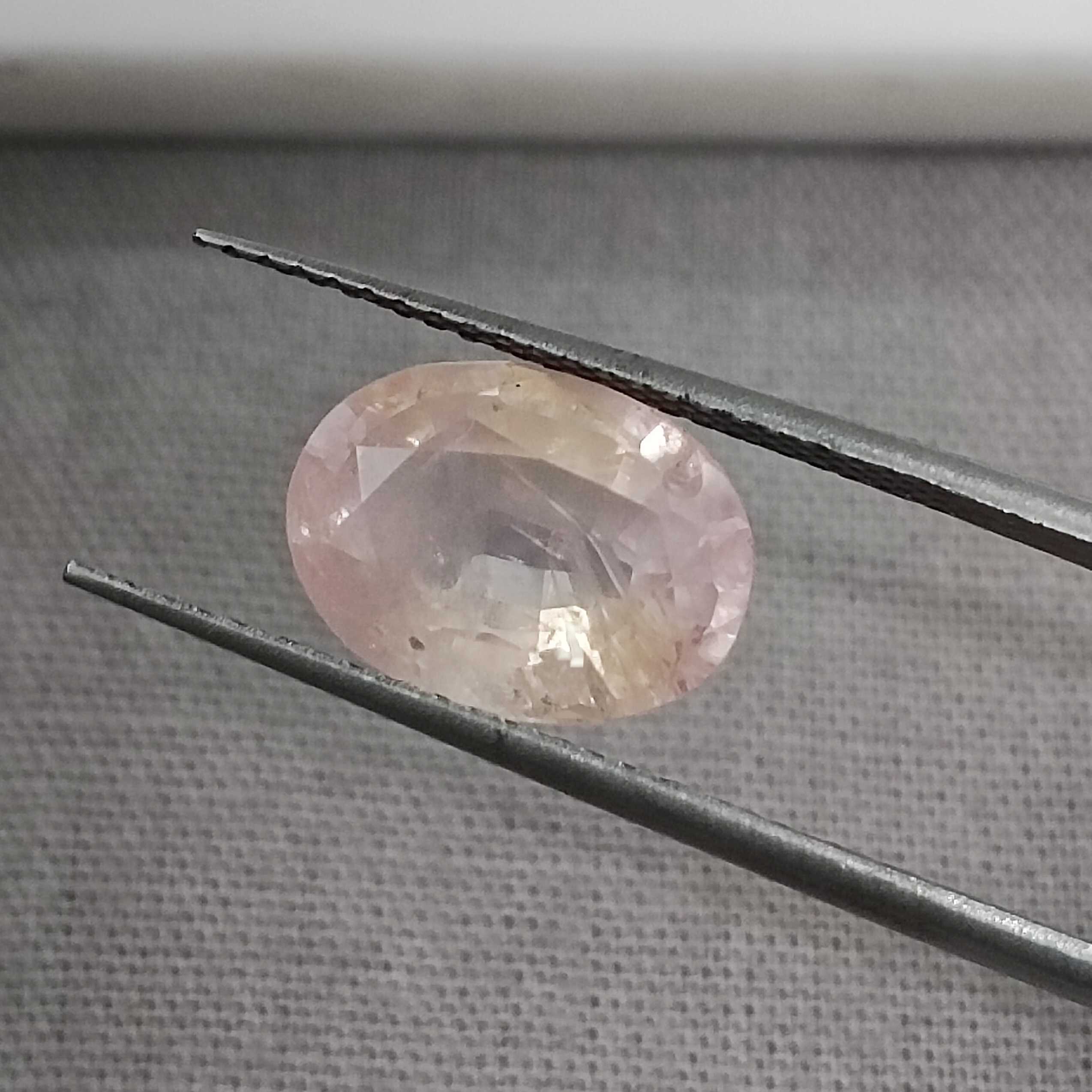 3.67cts sunset oval cut unheated Ceylonese padparadscha sapphire gem