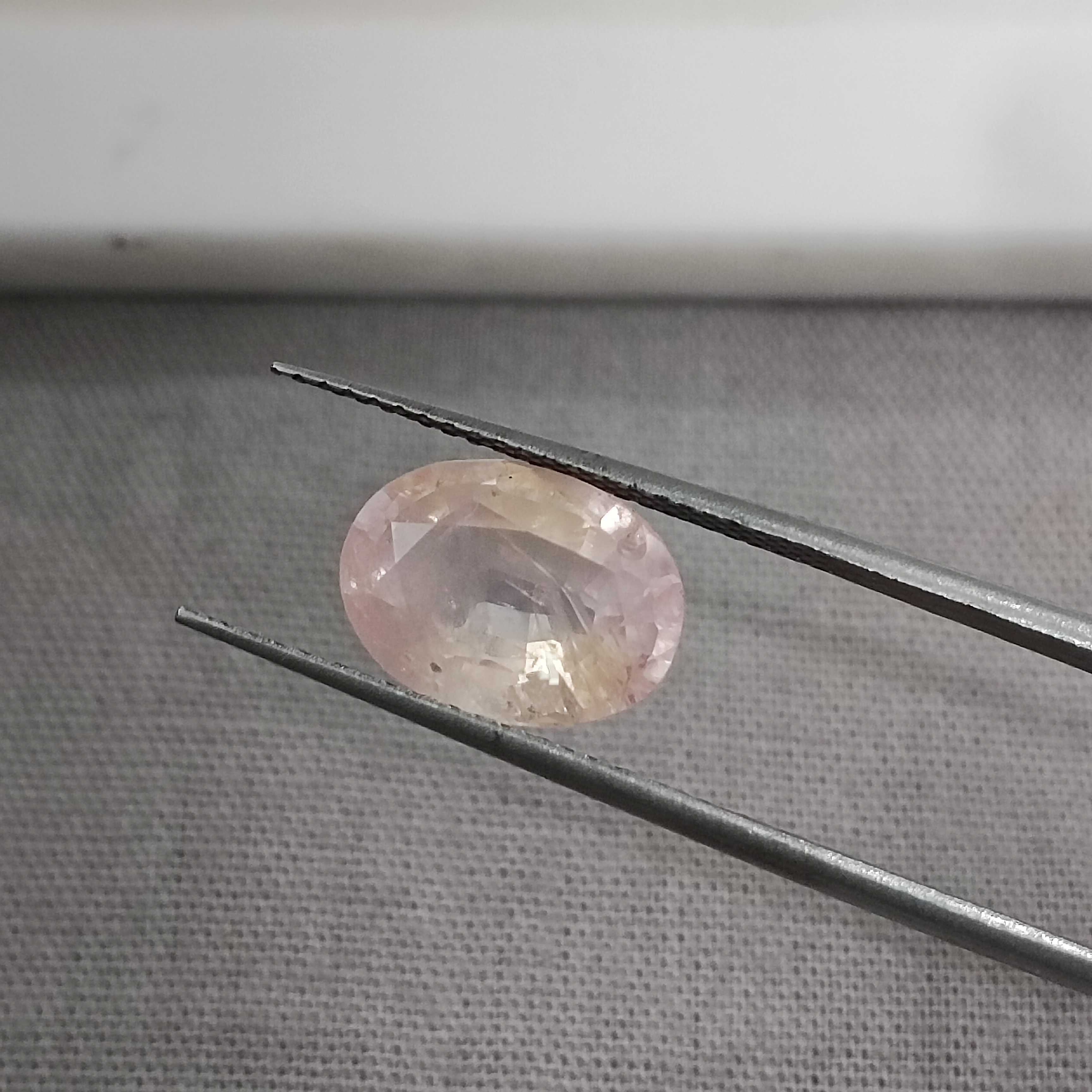 3.67cts sunset oval cut unheated Ceylonese padparadscha sapphire gem