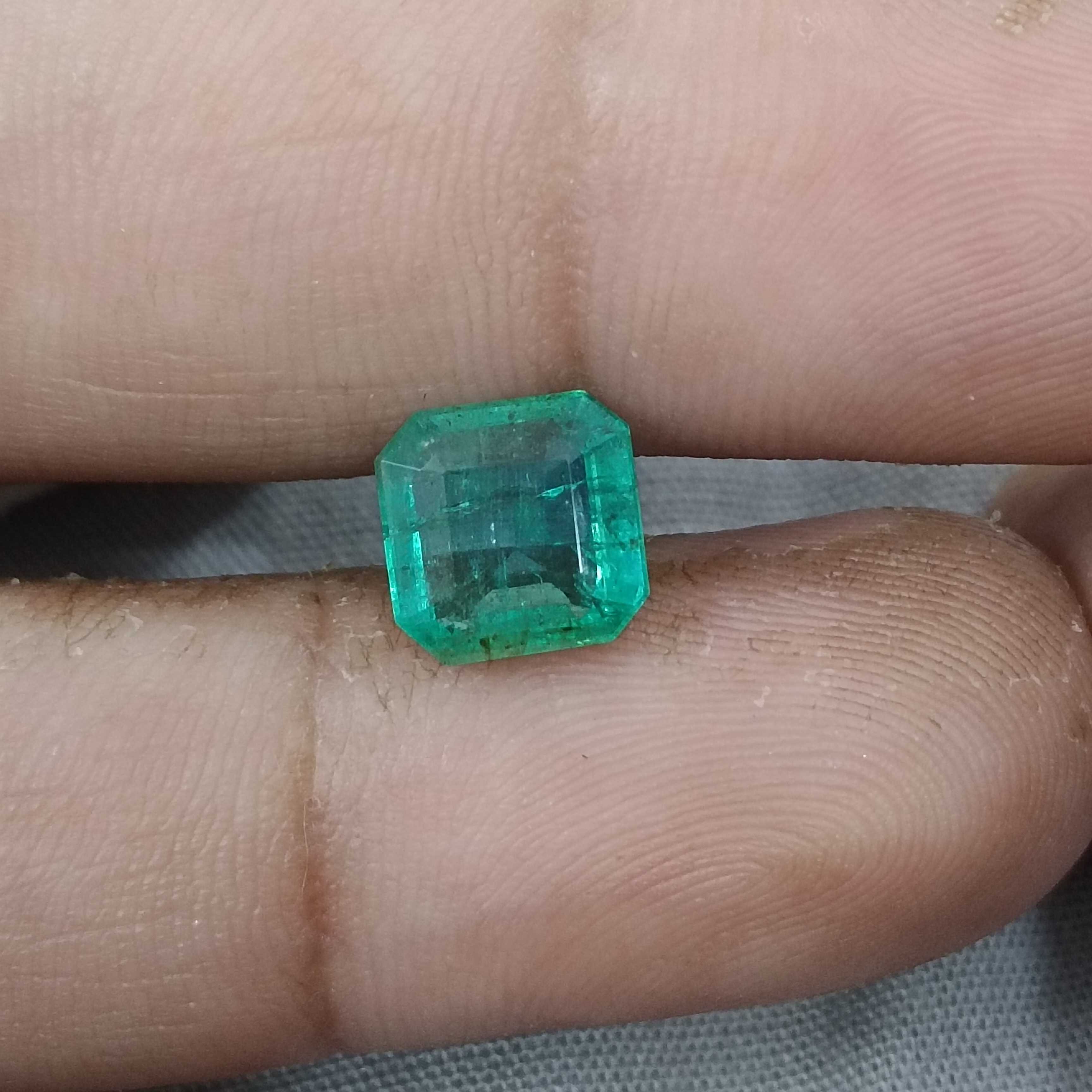 2.59cts certified medium forest green octagon cut emerald stone 