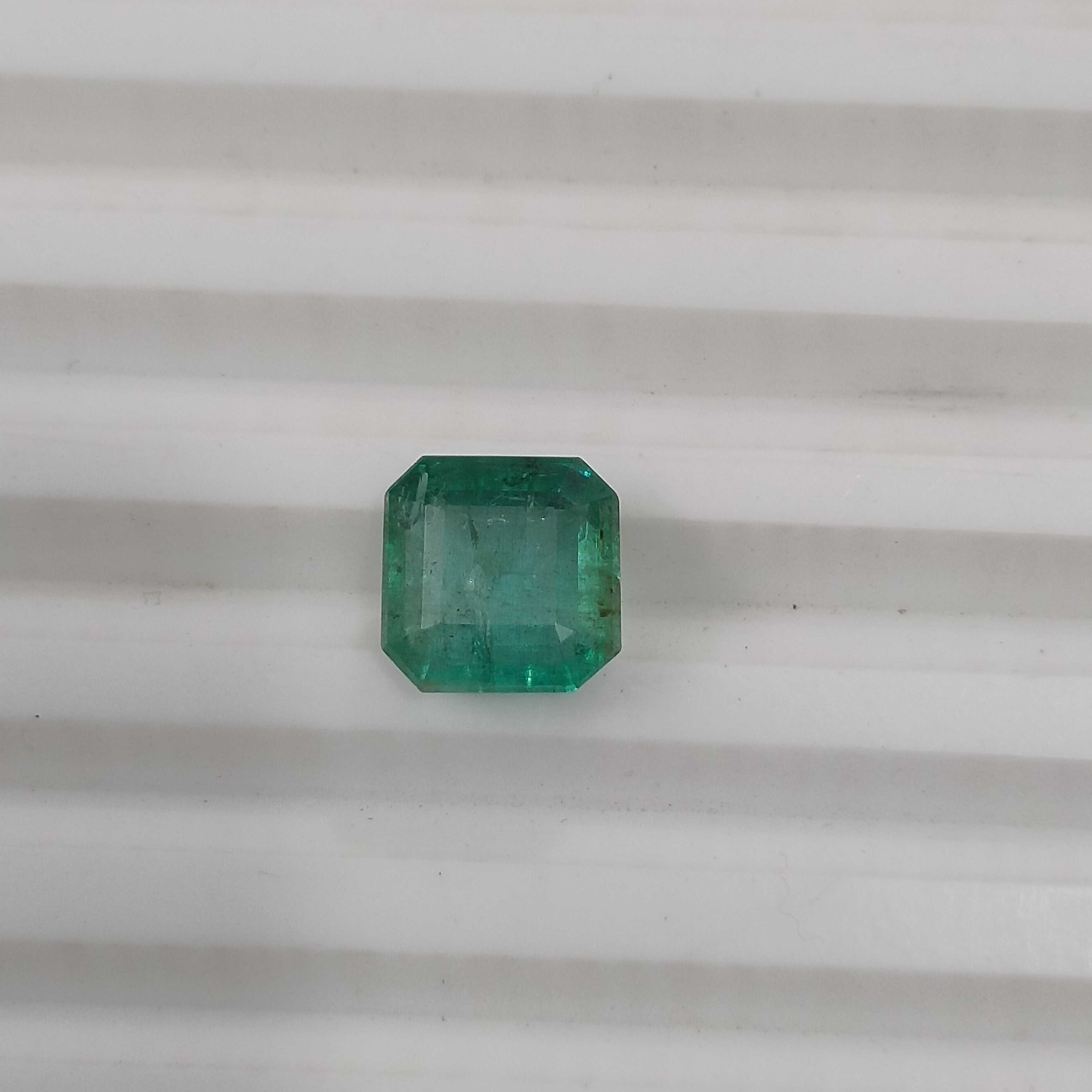 2.59cts certified medium forest green octagon cut emerald stone 