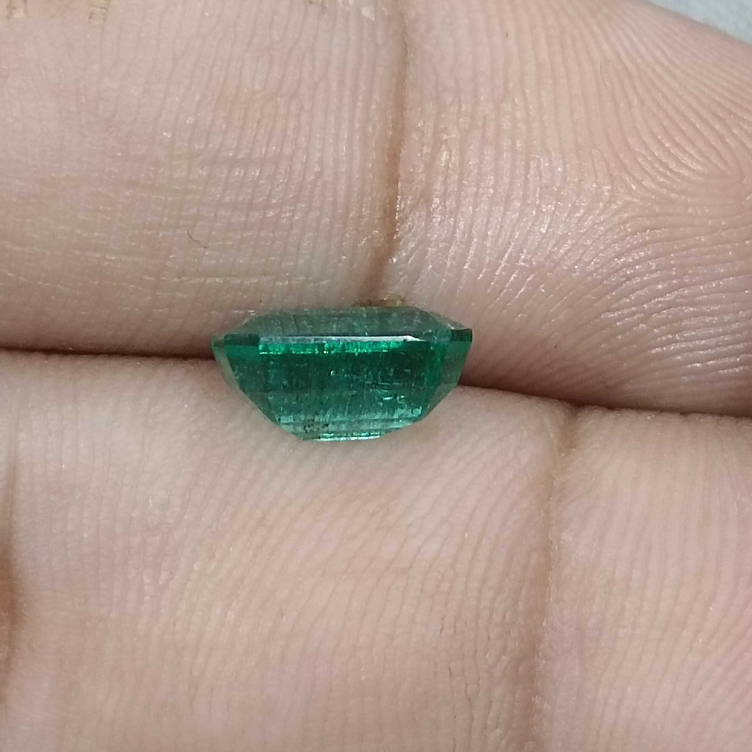 2.14cts GSI certified deep golden green octagon cut emerald gemstone 