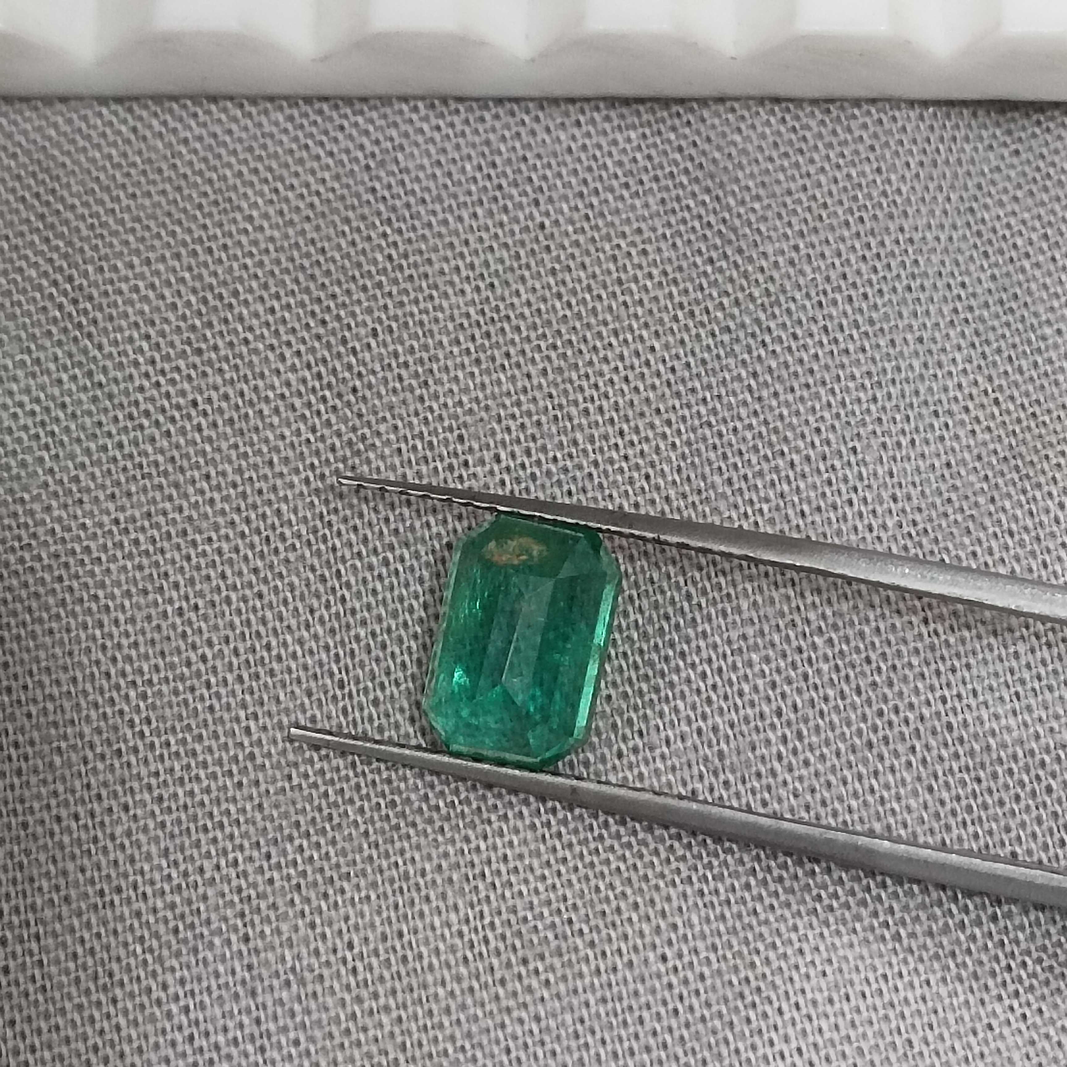 2.03cts GSI certified deep golden green octagon cut Afghanistan emerald gemstone 