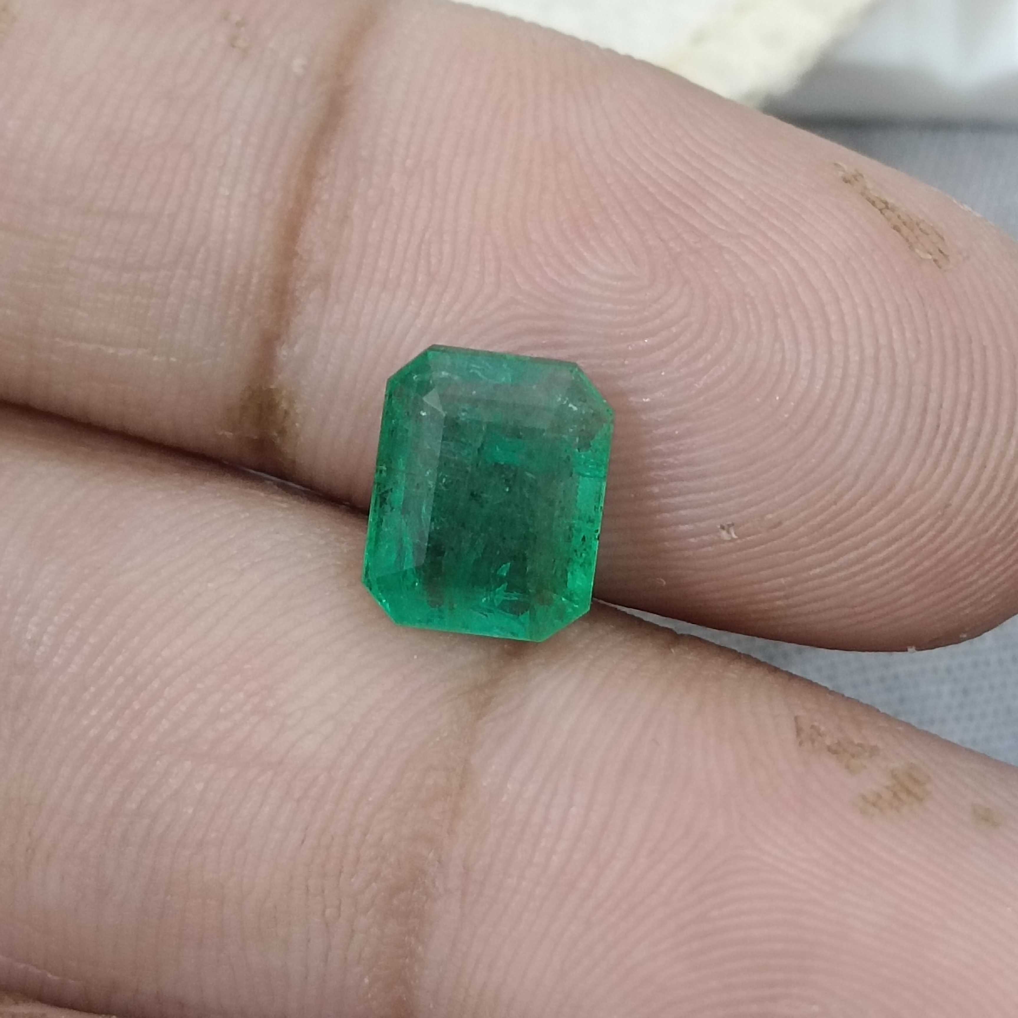 2.37cts GSI certified grass green octagon cut emerald gem 