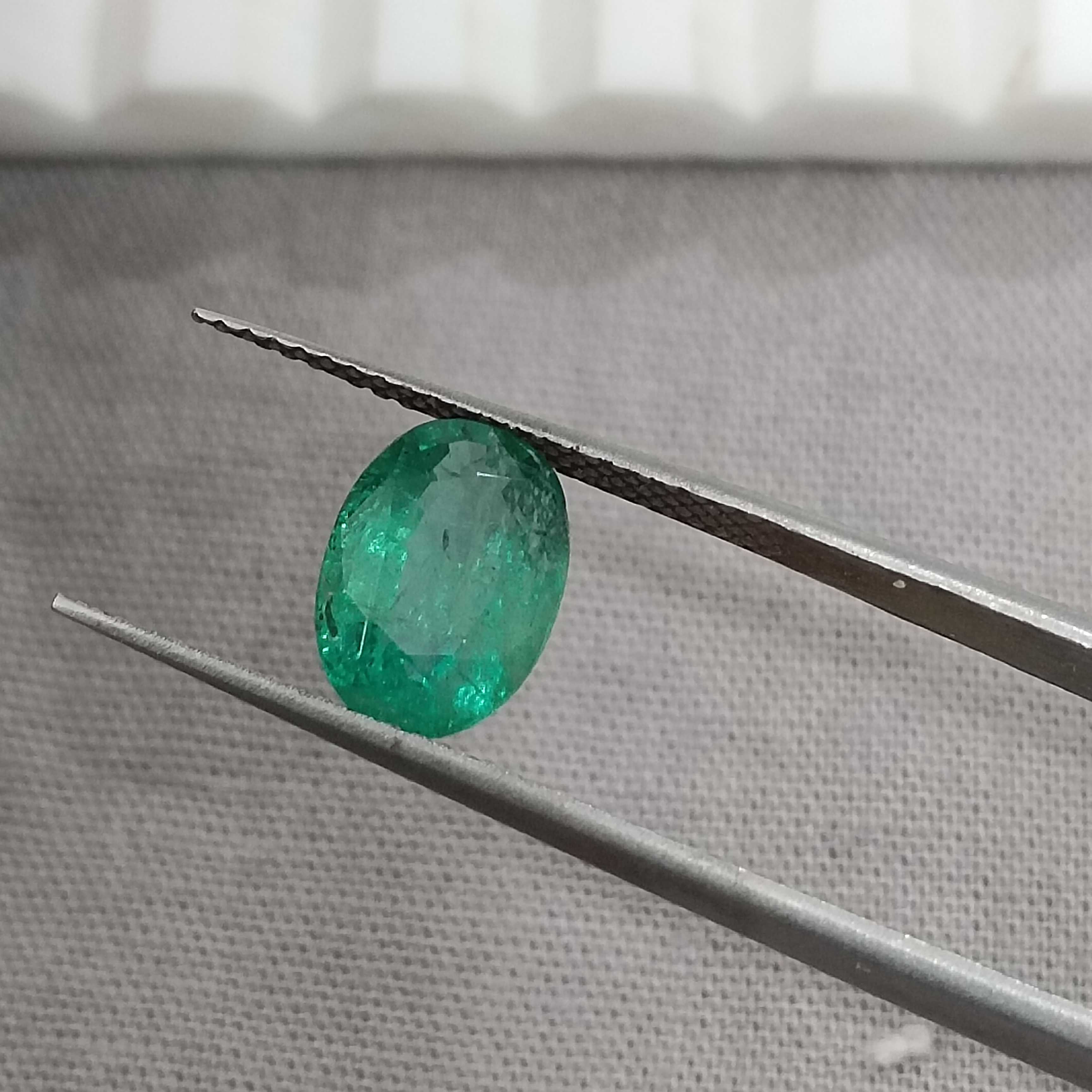 1.71cts GSI medium deep green oval shaped Zambian emerald gem