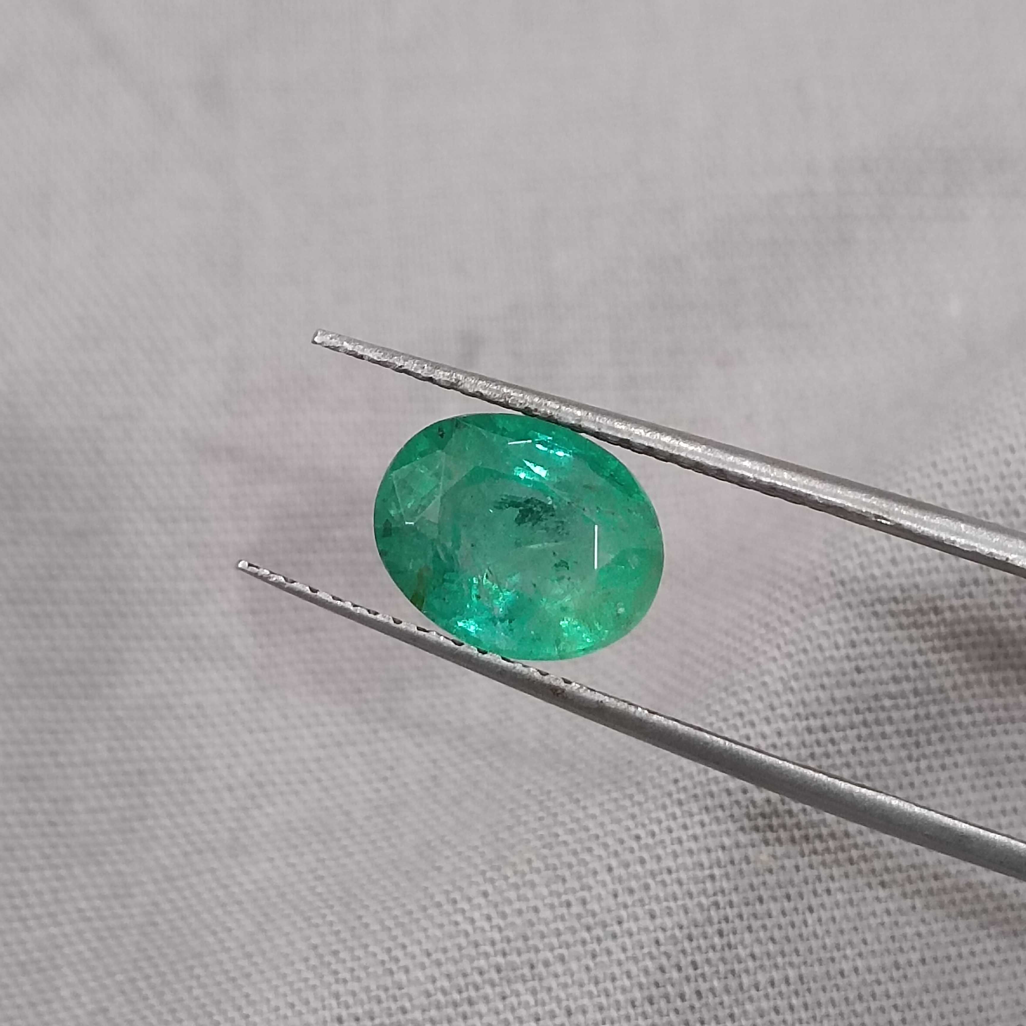 2.28ct GSI natural spring green oval cut emerald stone 
