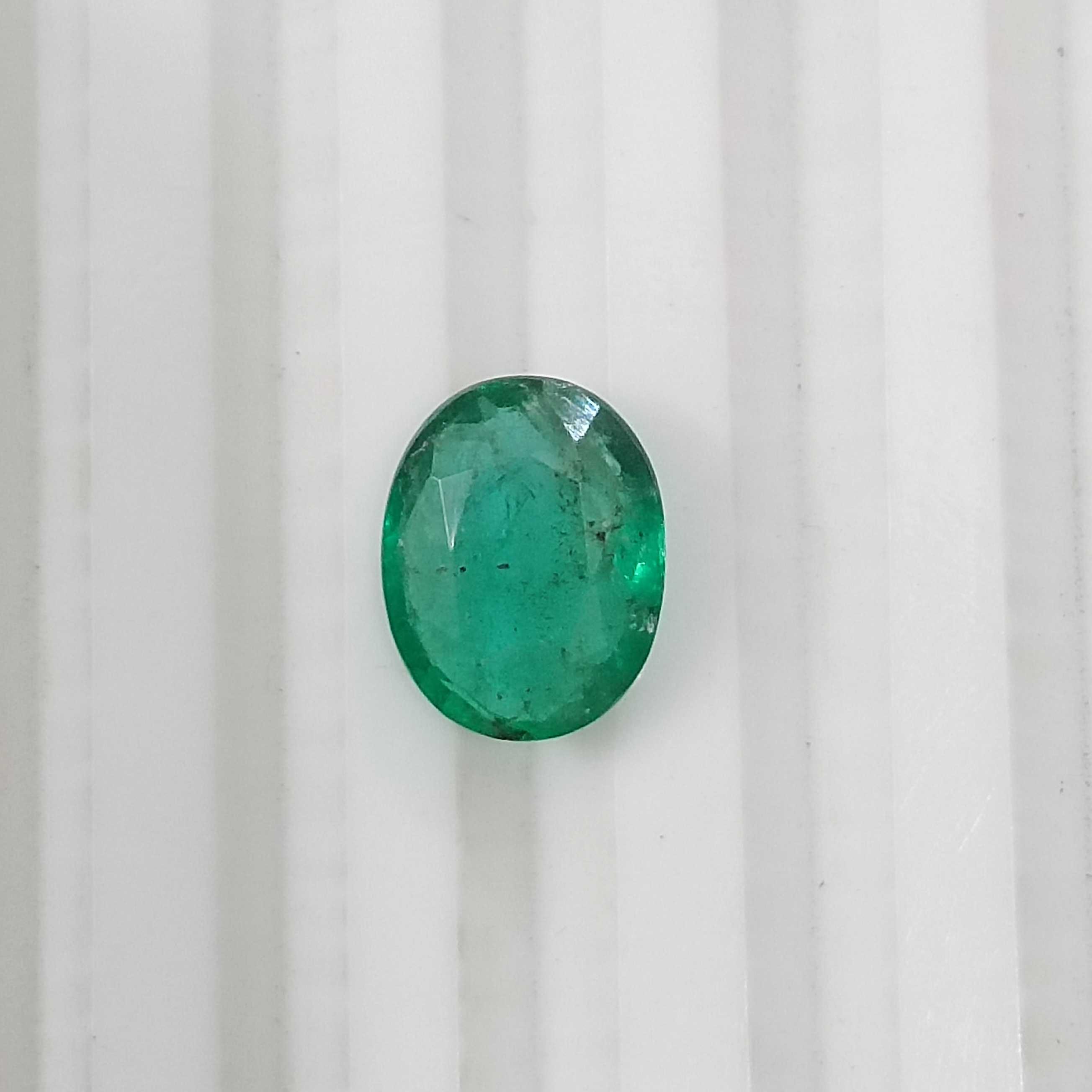 1.91cts certified medium golden green oval cut Swat emerald gemstone 