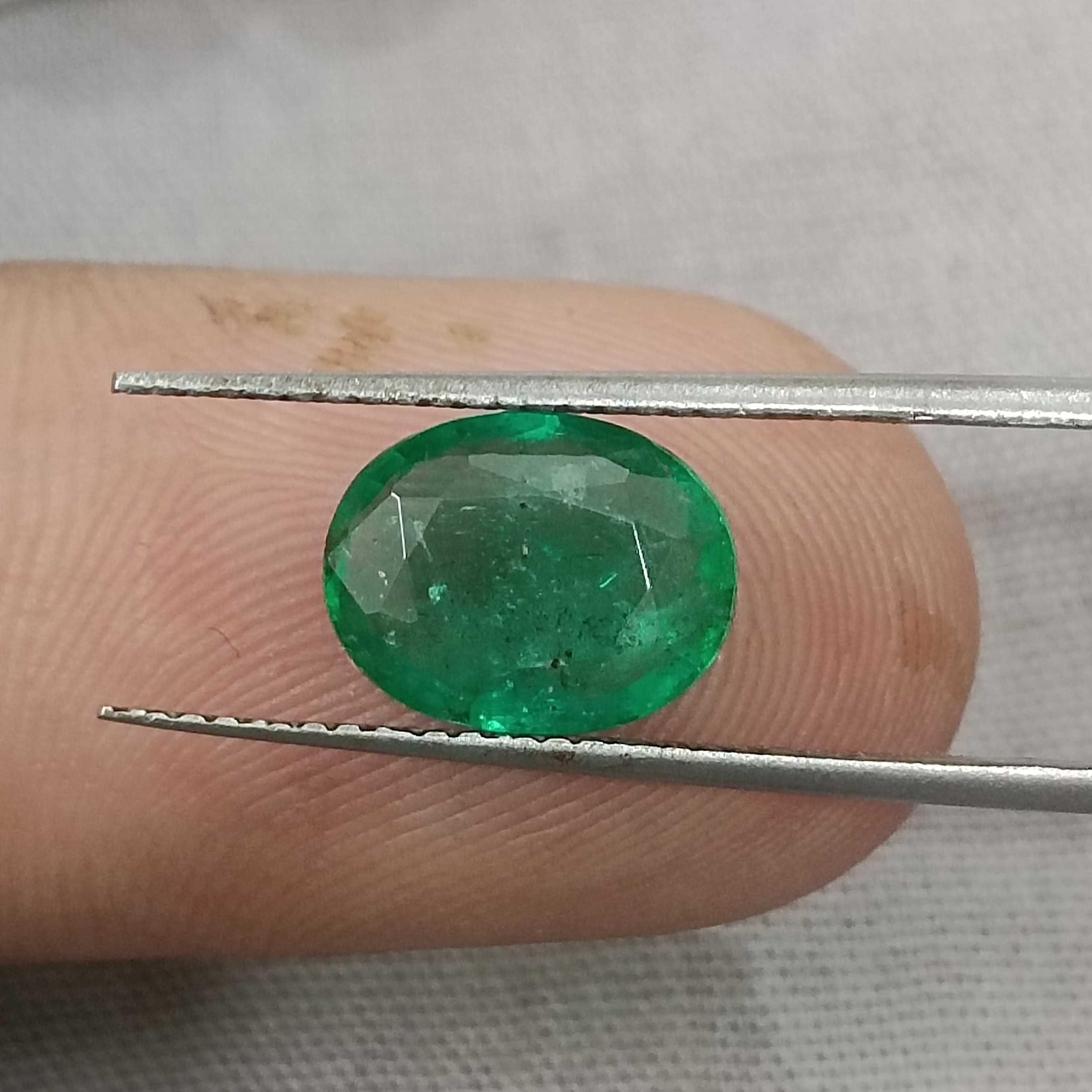 1.91cts certified medium golden green oval cut Swat emerald gemstone 