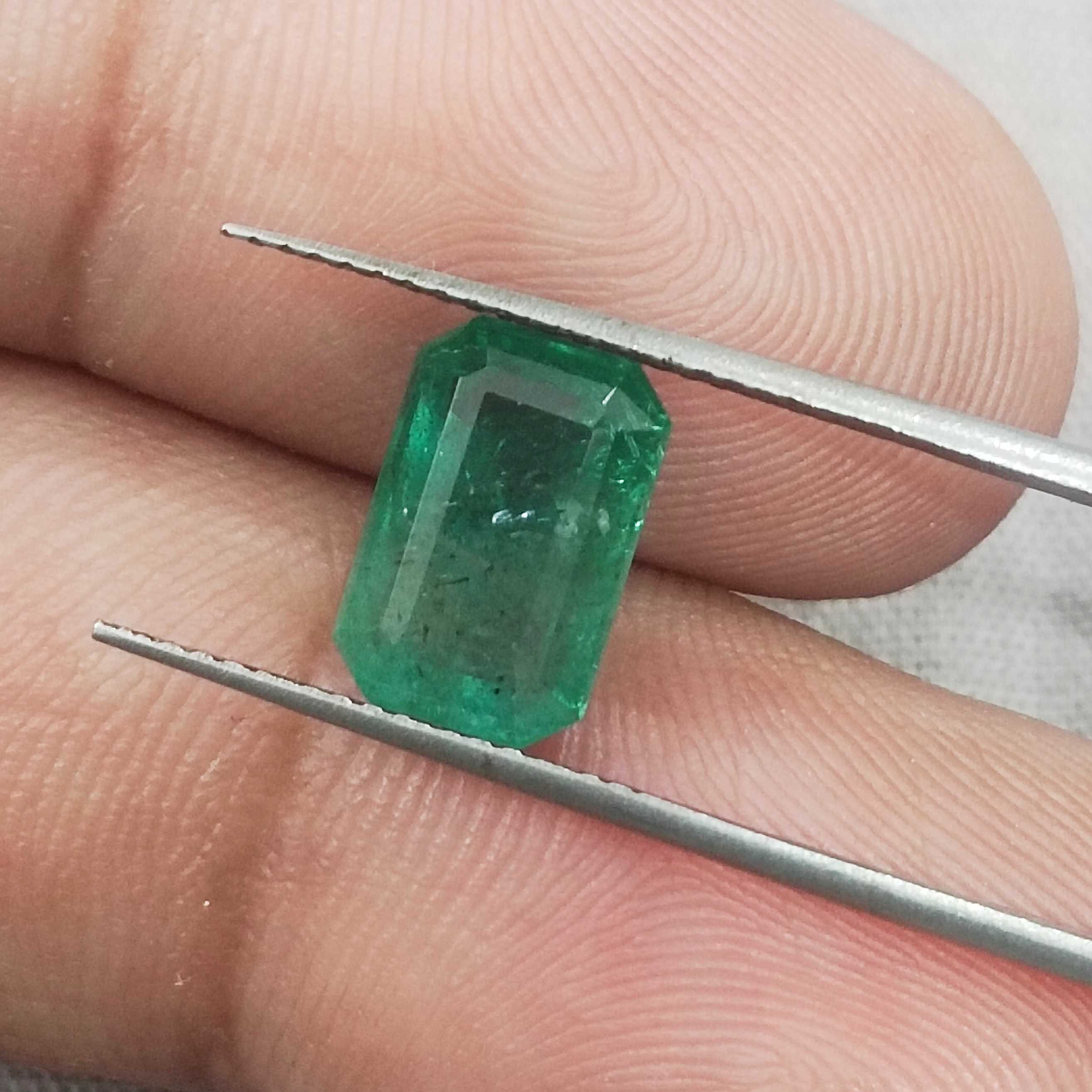 3.19ct GSI certy forest green colour octagon cut emerald gem