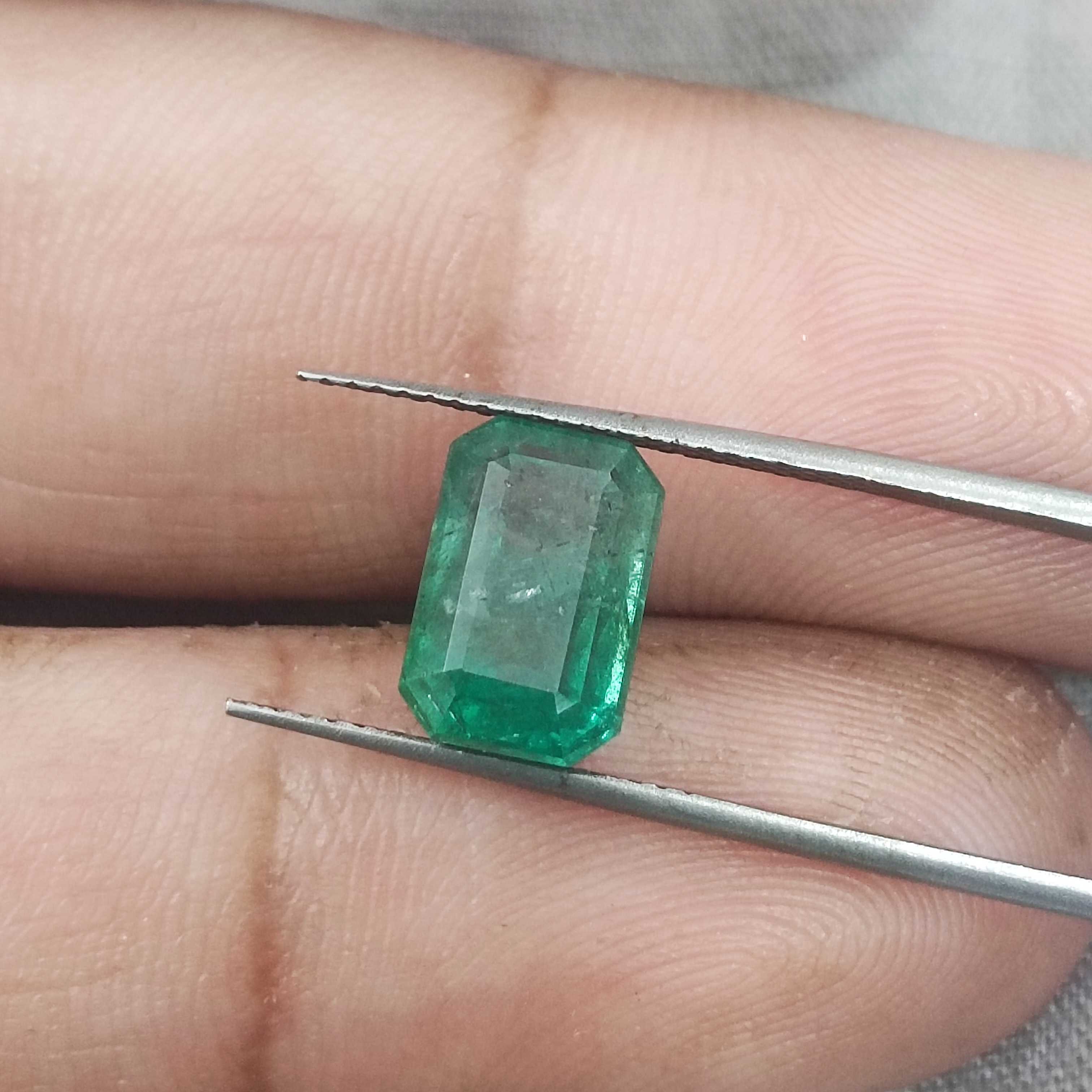 3.19ct GSI certy forest green colour octagon cut emerald gem