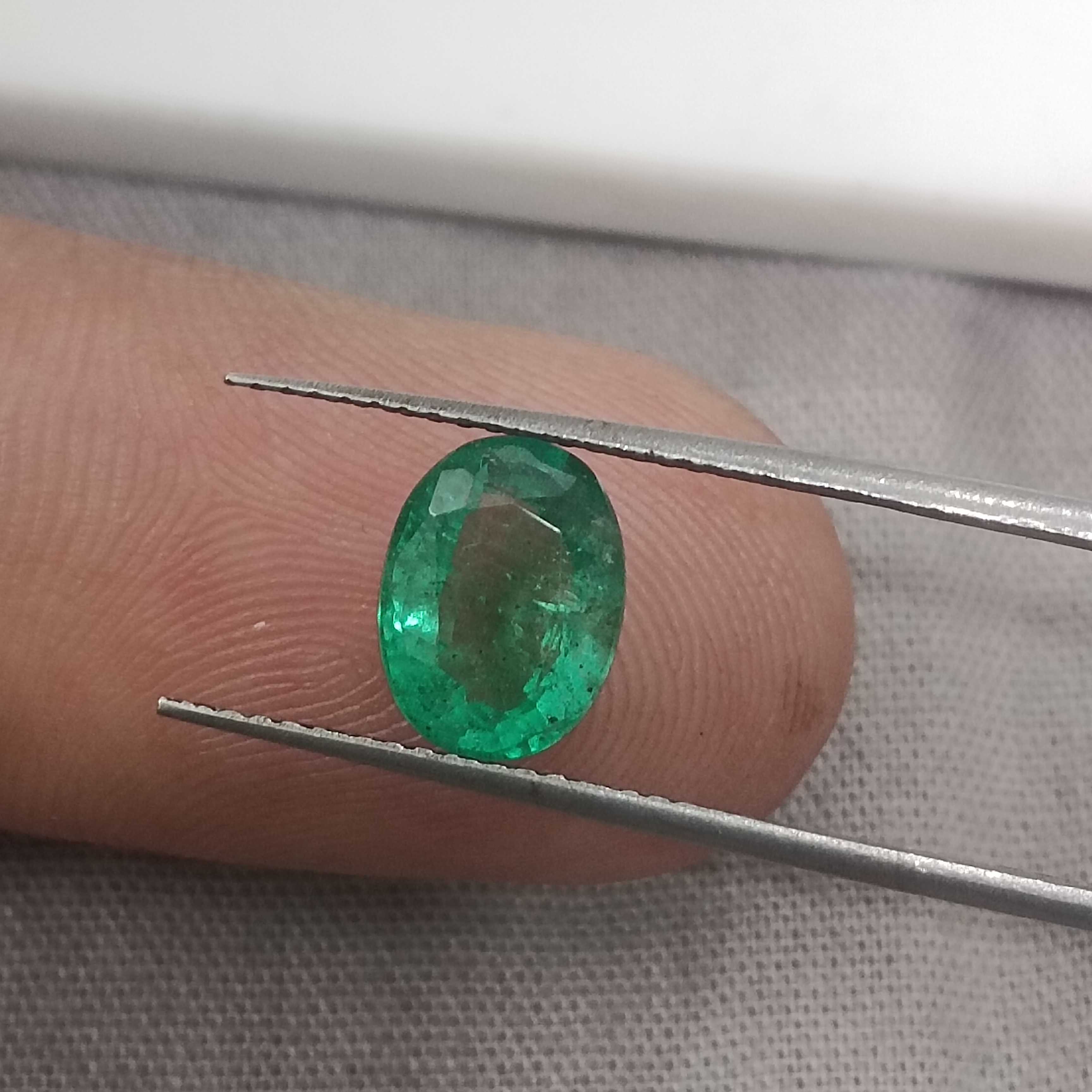 1.64cts GSI certified neon green color oval cut Panjshir origin emerald 