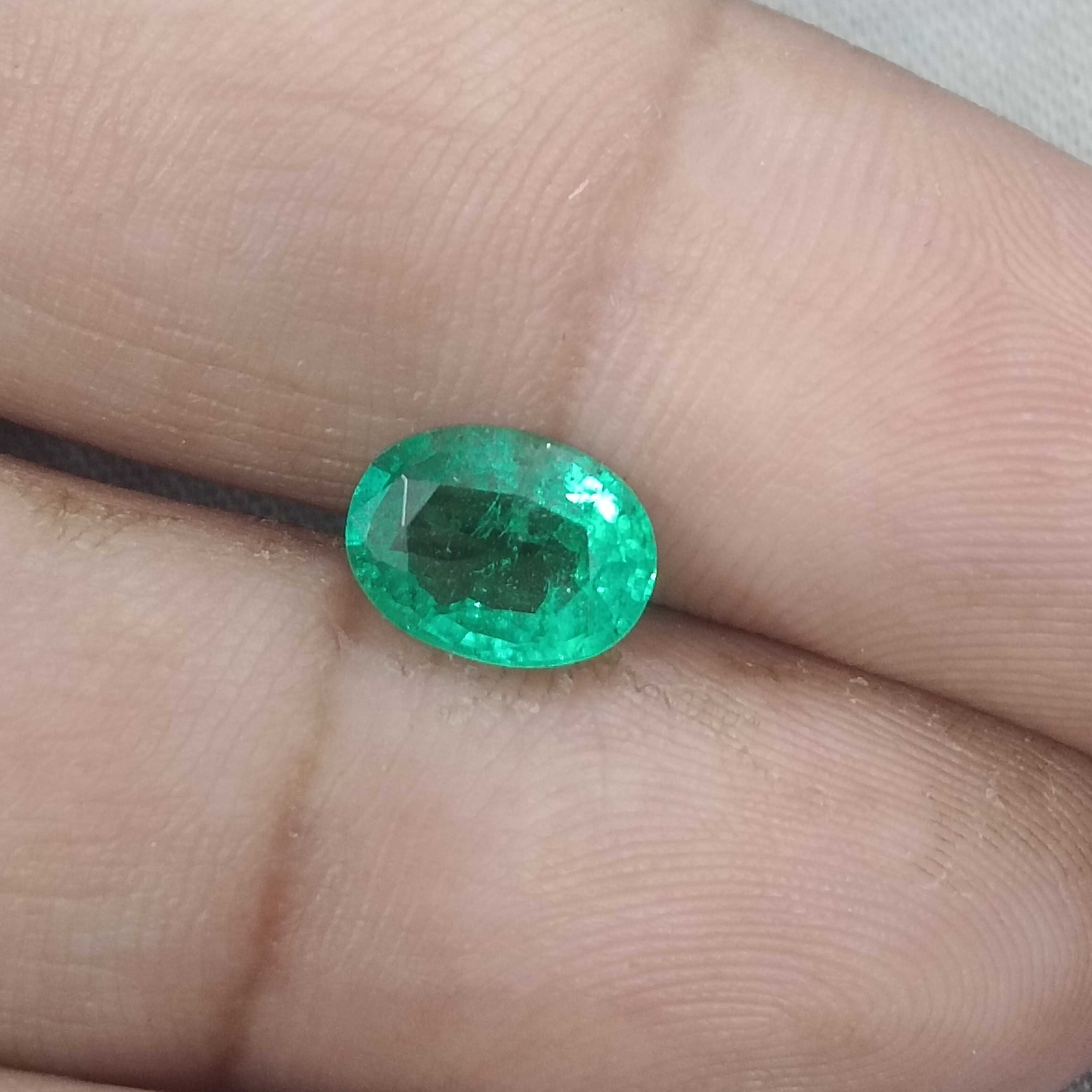 1.64cts GSI certified neon green color oval cut Panjshir origin emerald 
