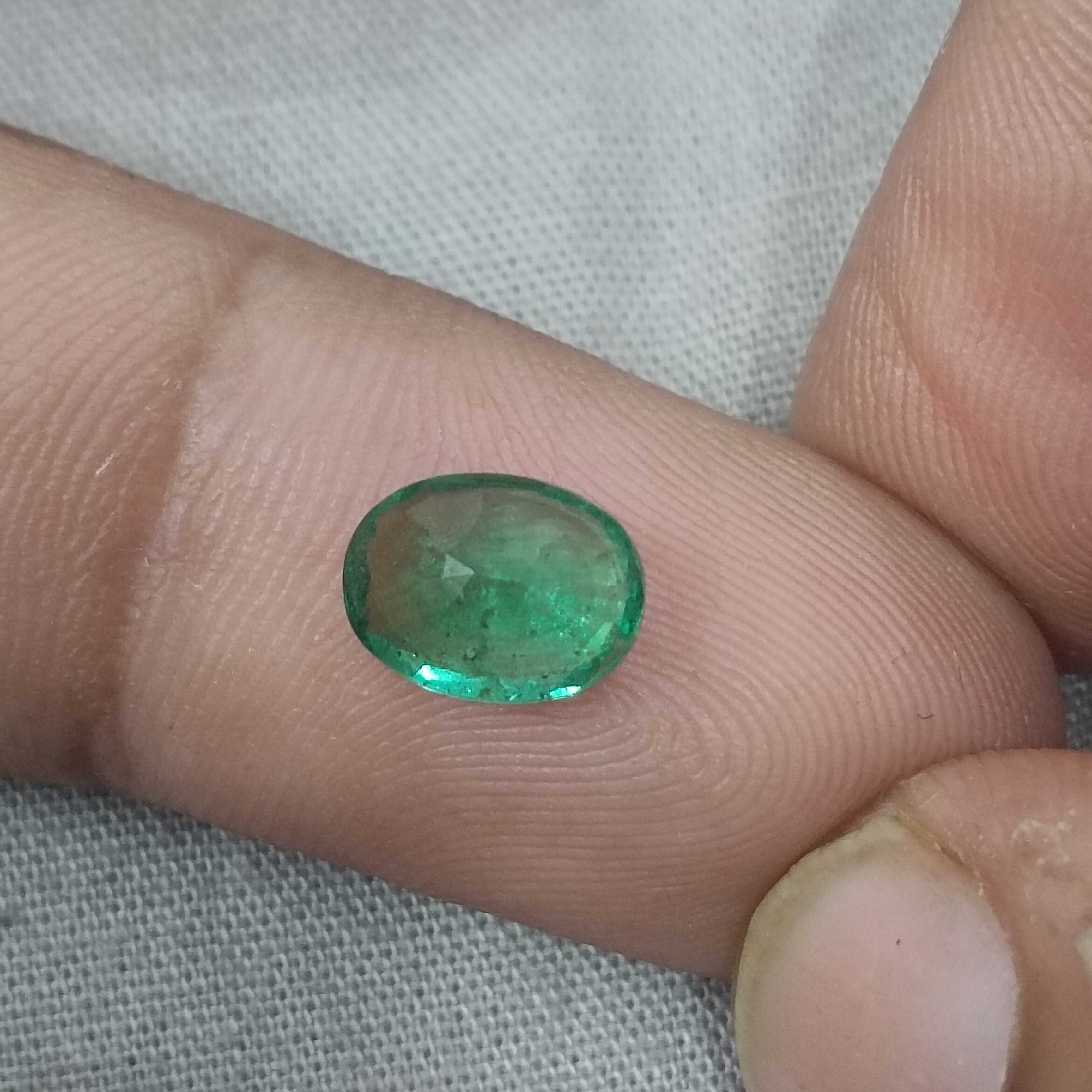 1.64cts GSI certified neon green color oval cut Panjshir origin emerald 