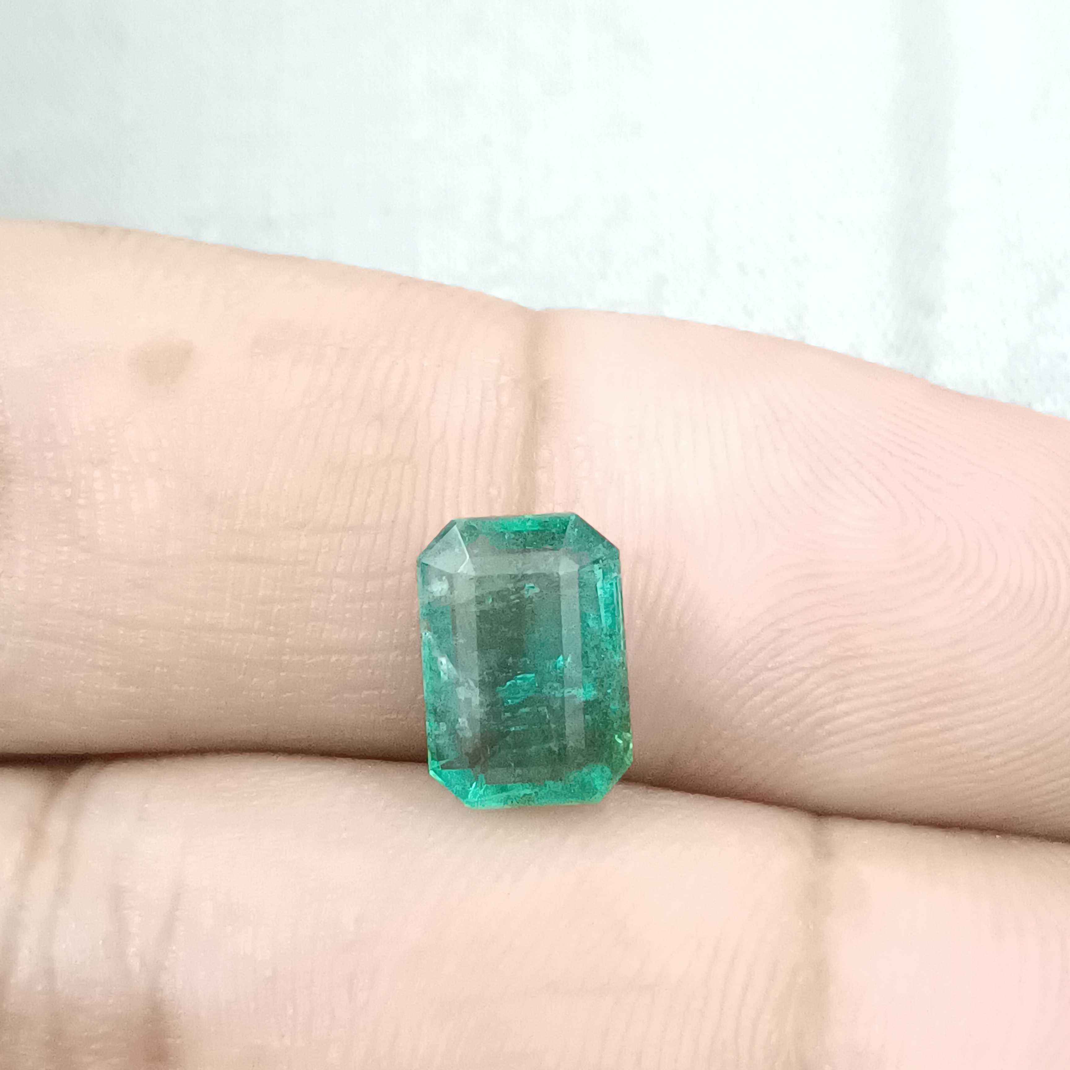 2.39cts GSI certified medium metal green octagon cut emerald stone 