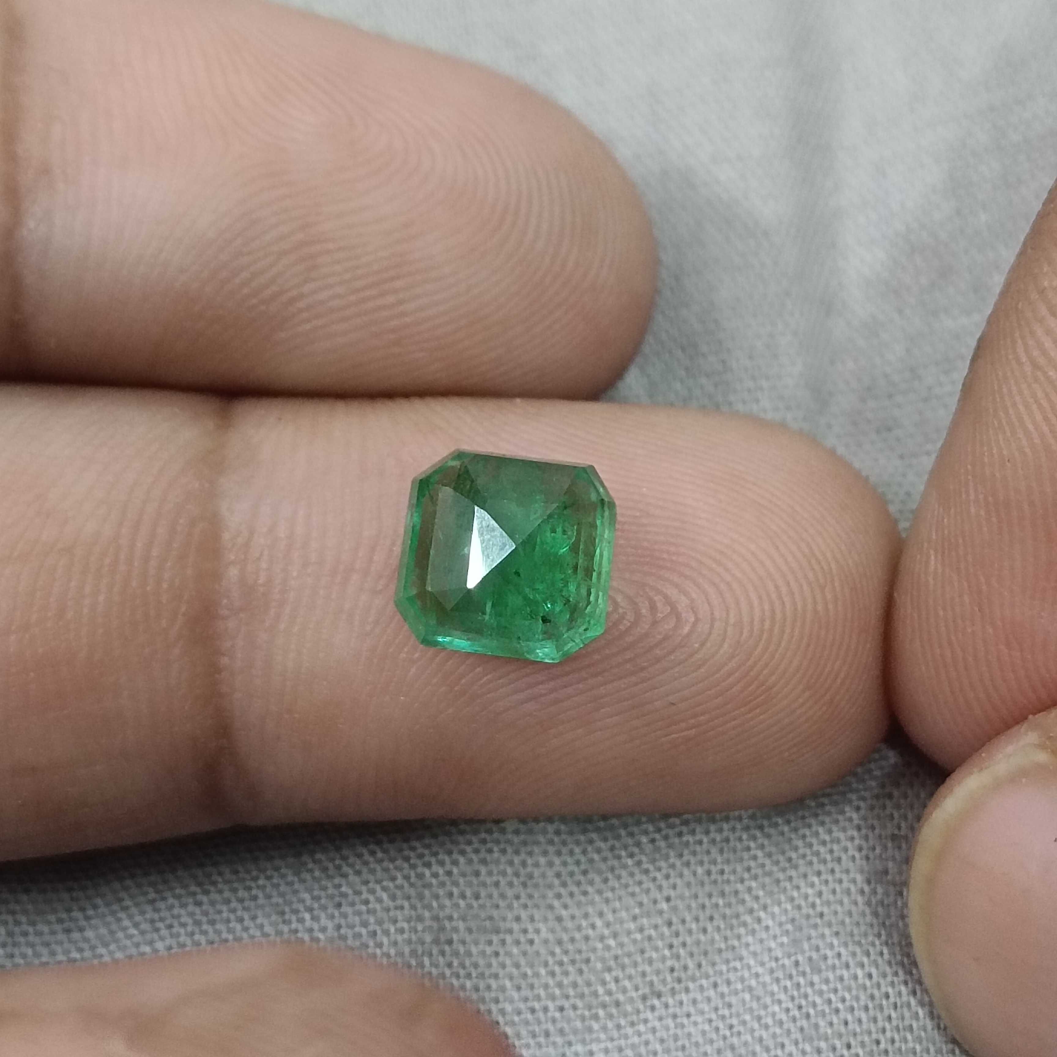 2.55cts GSI certified natural spring green color octagon cut Swat emerald 