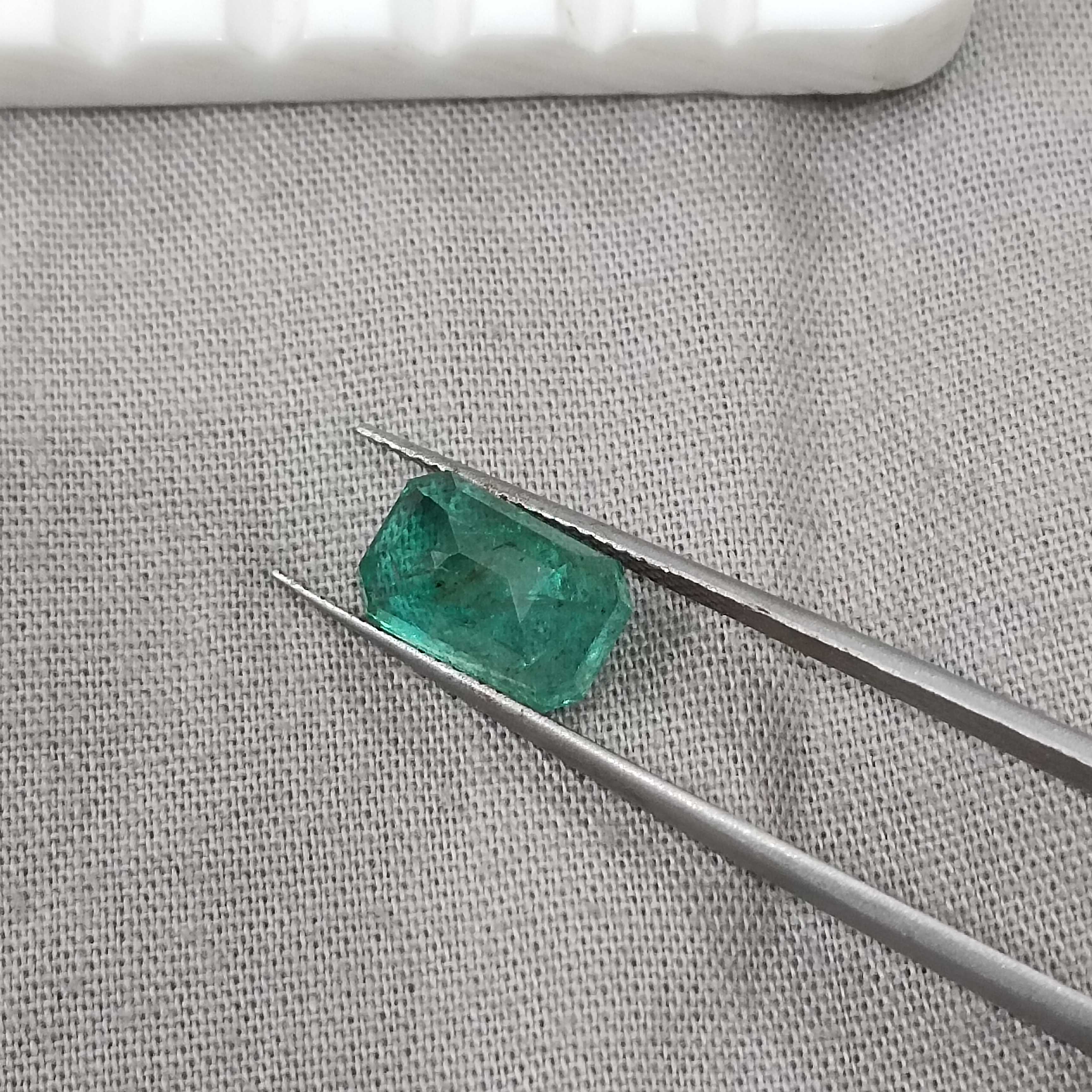 3.19ct GSI certy forest green colour octagon cut emerald gem