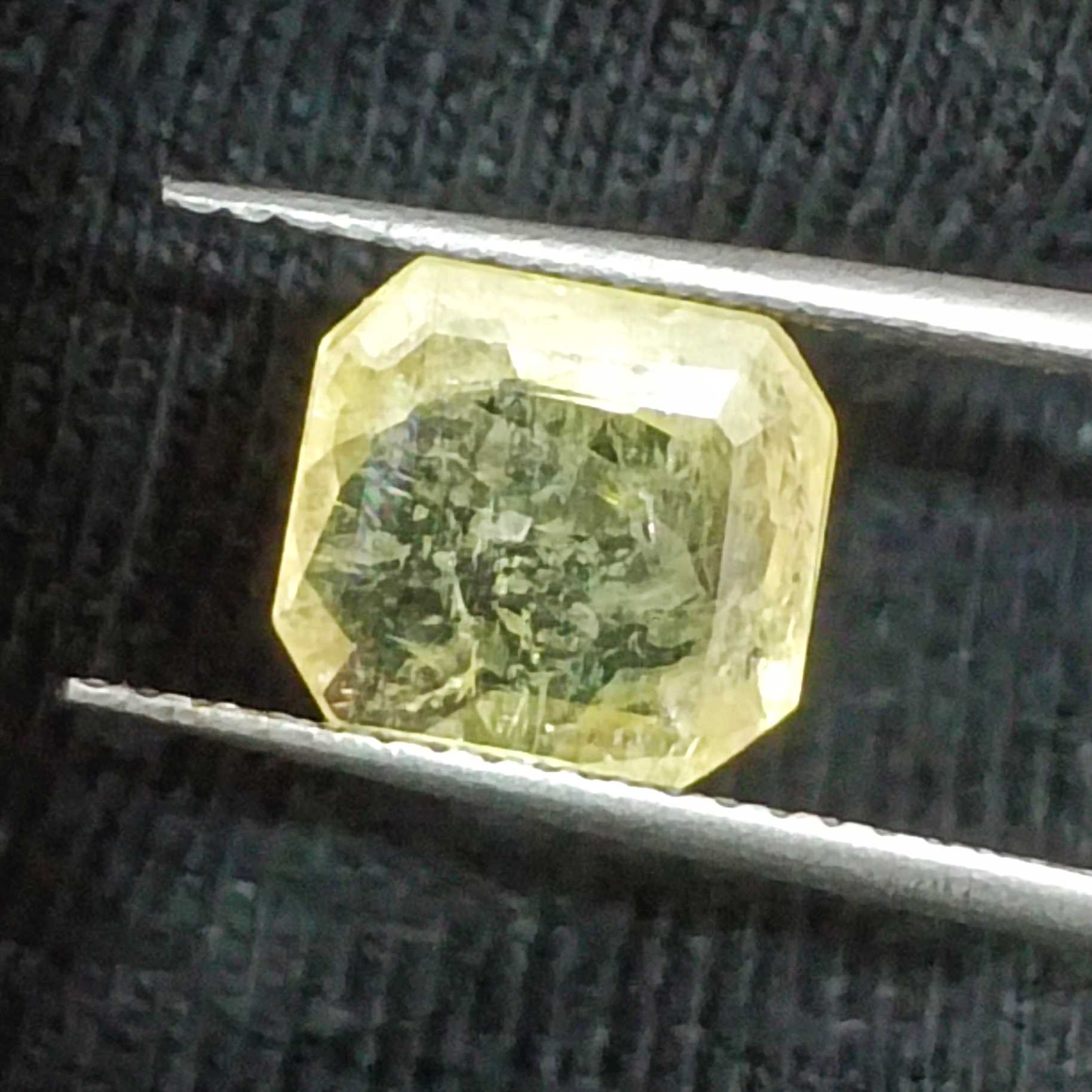 2.23cts GSI natural sunshine yellow square shape unheated Ceylon sapphire gem/