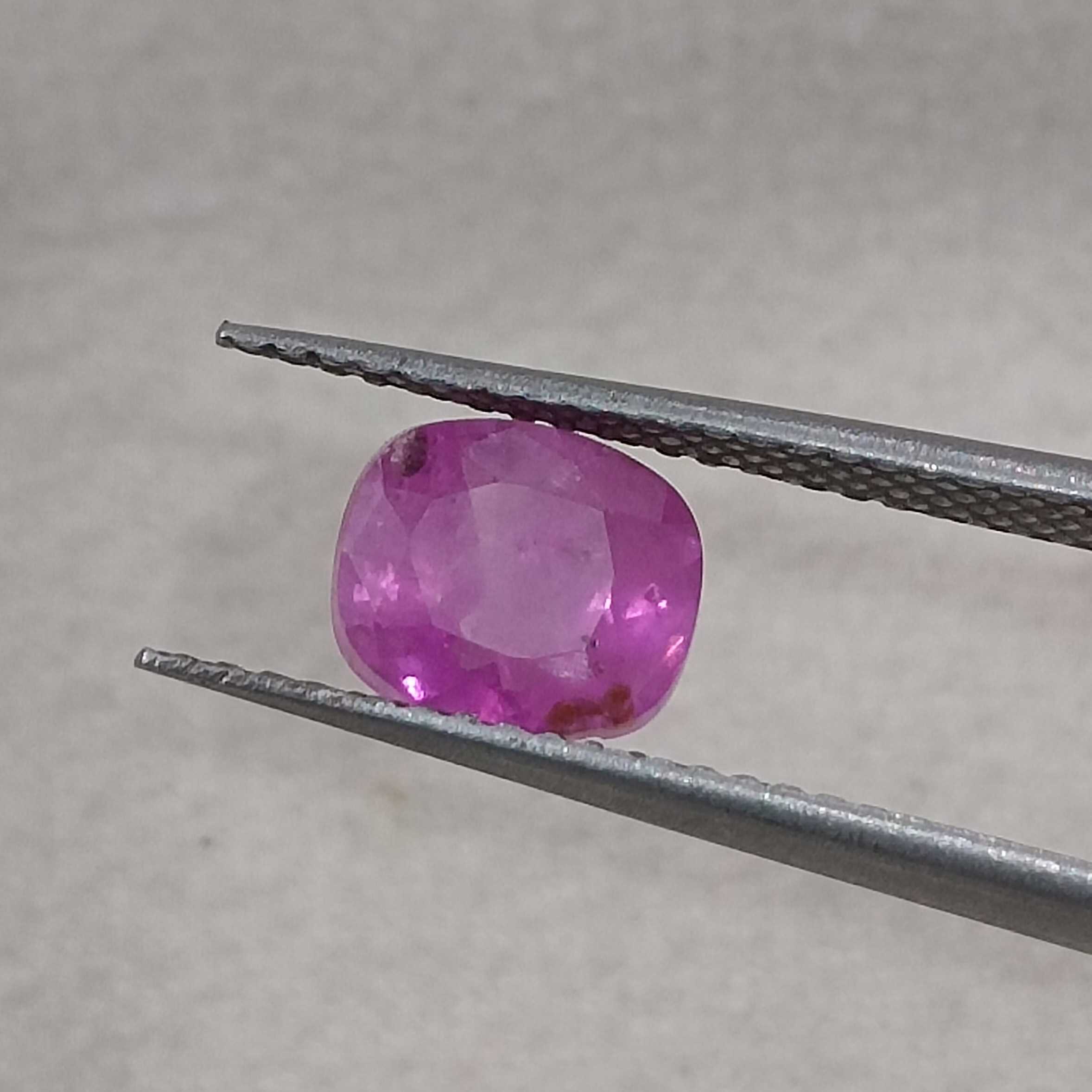 1.81cts GSI certified deep pink cushion mixed unheated Ceylon sapphire stone