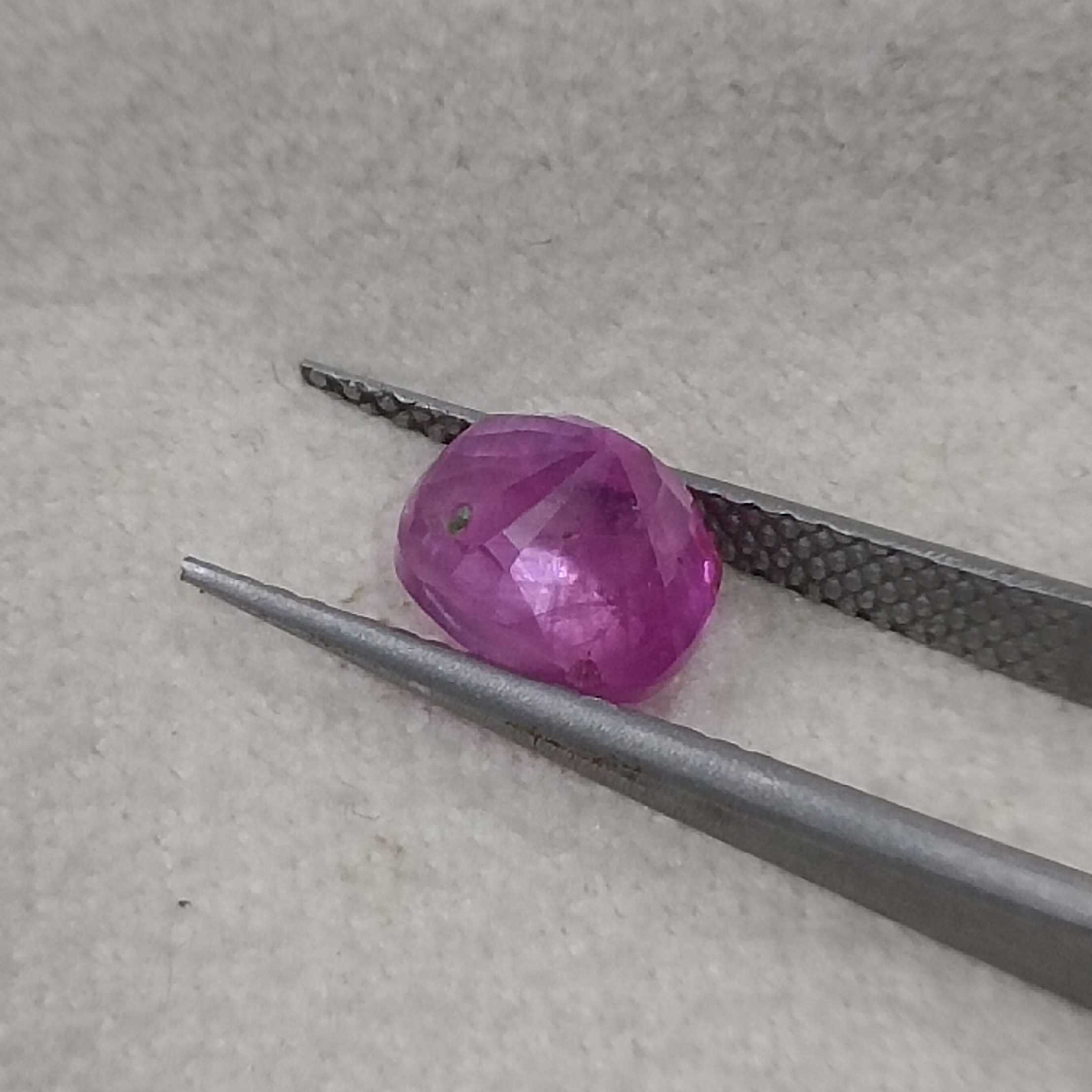 1.81cts GSI certified deep pink cushion mixed unheated Ceylon sapphire stone