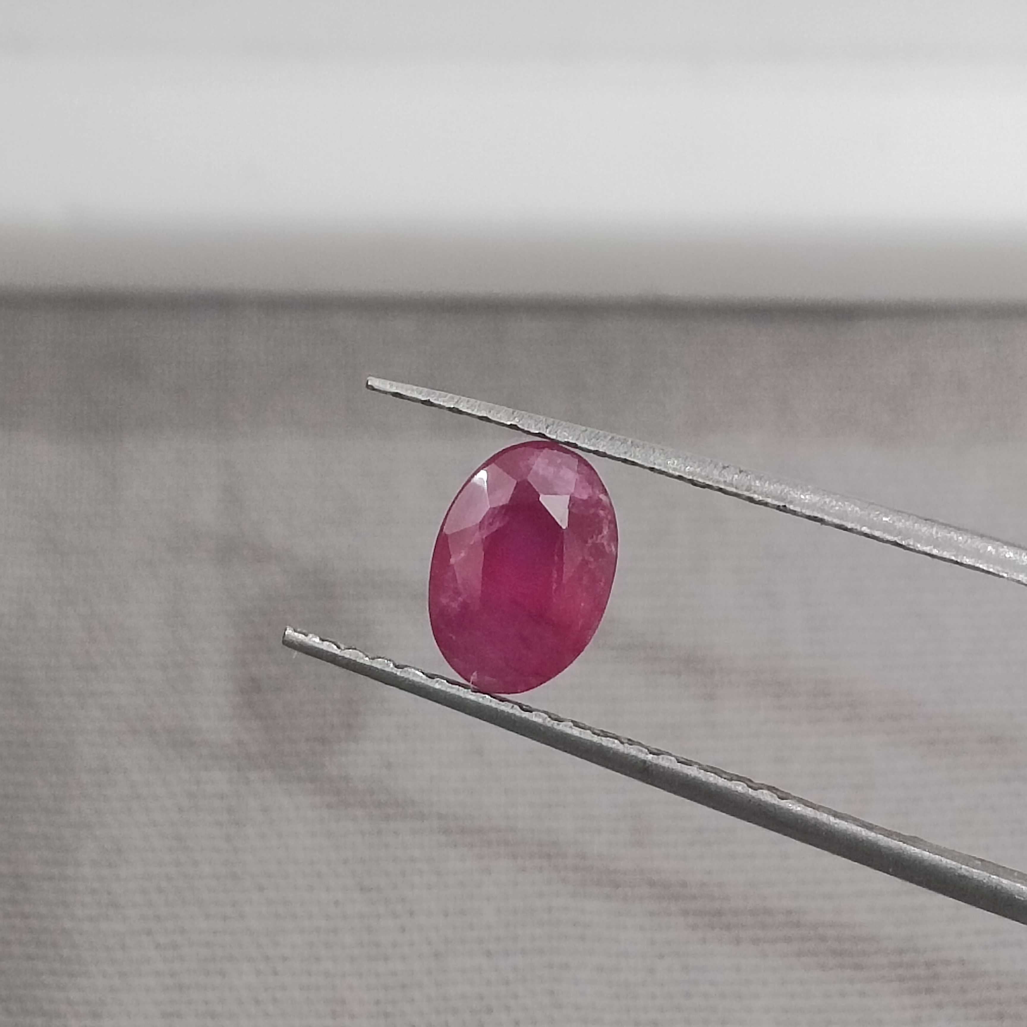 0.97cts GSI certified deep natural red oval cut untreated ruby gemstone 