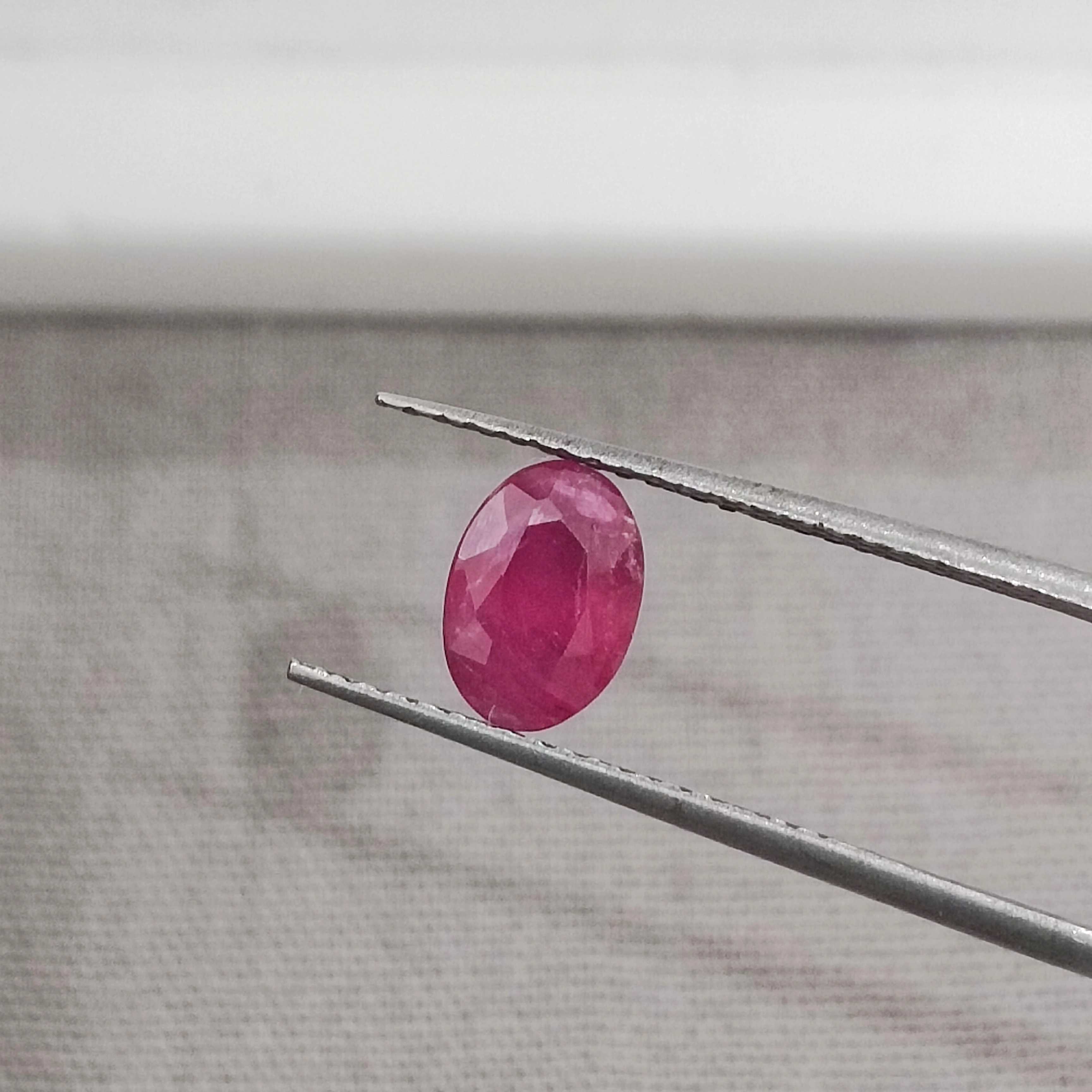 0.97cts GSI certified deep natural red oval cut untreated ruby gemstone 