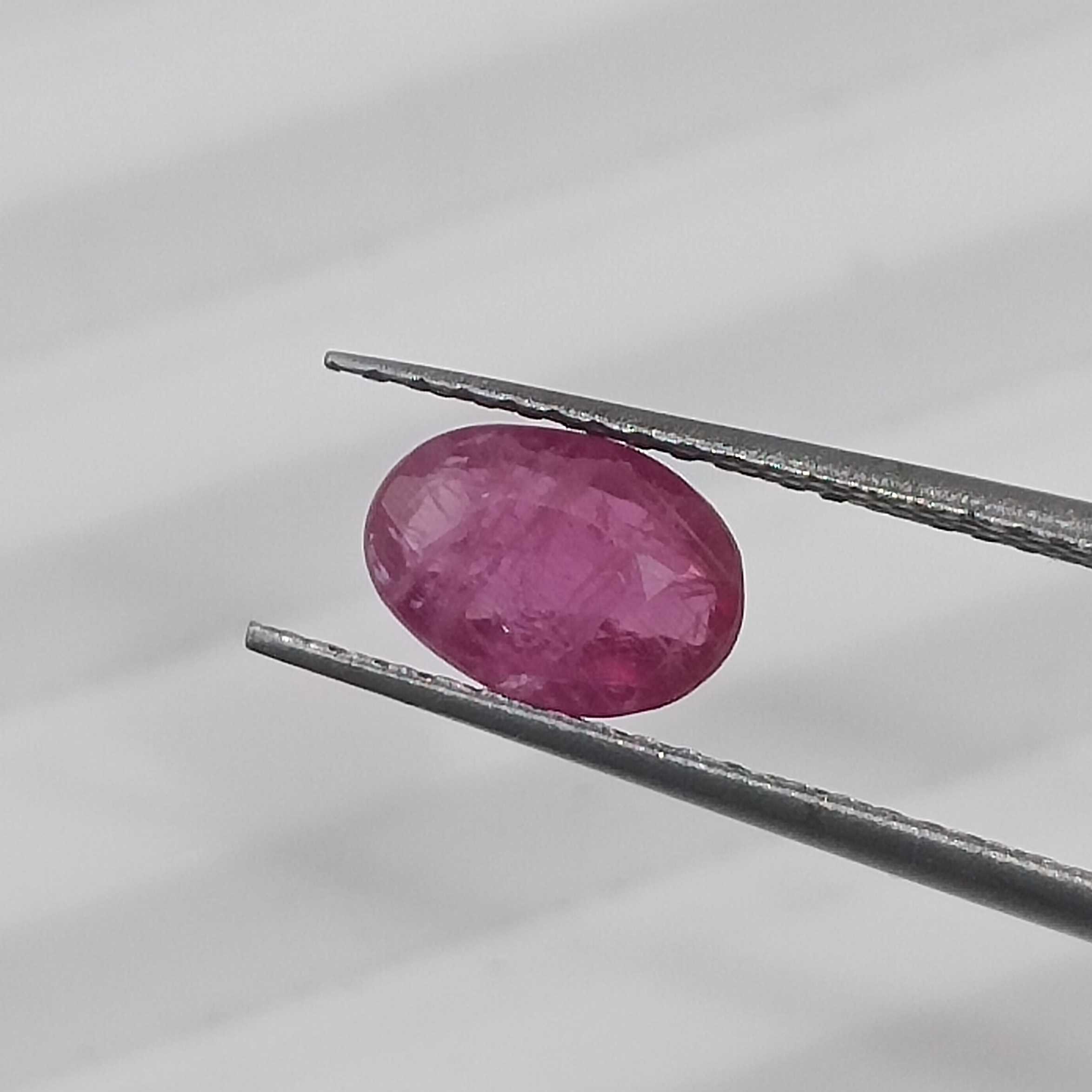 0.87ct GSI certified natural bright red oval mix unheated Mozambique ruby gemstone 