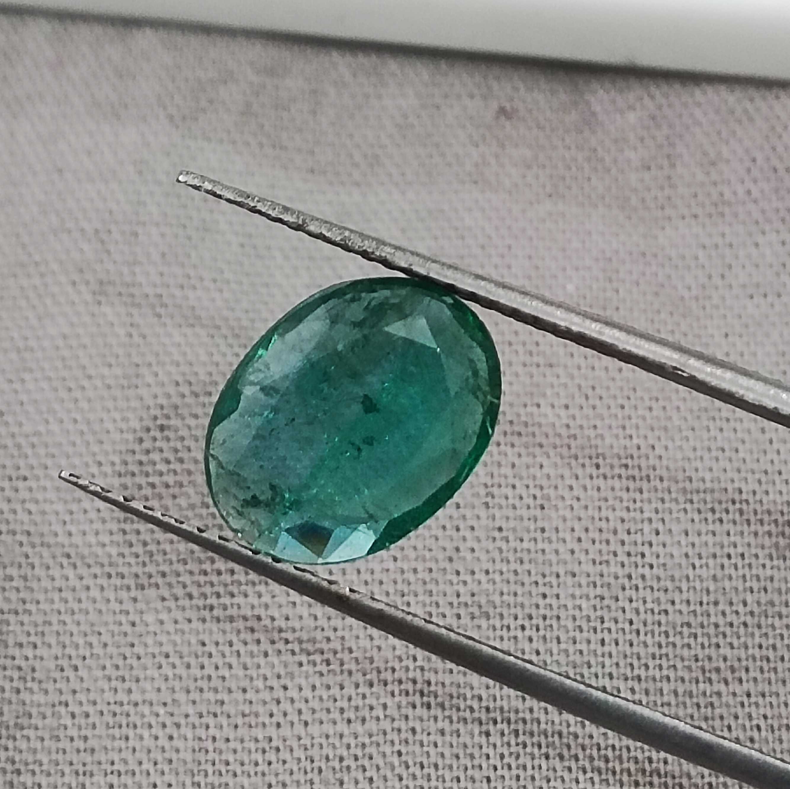 2.13cts GSI certified deep bottle green oval cut emerald gem 