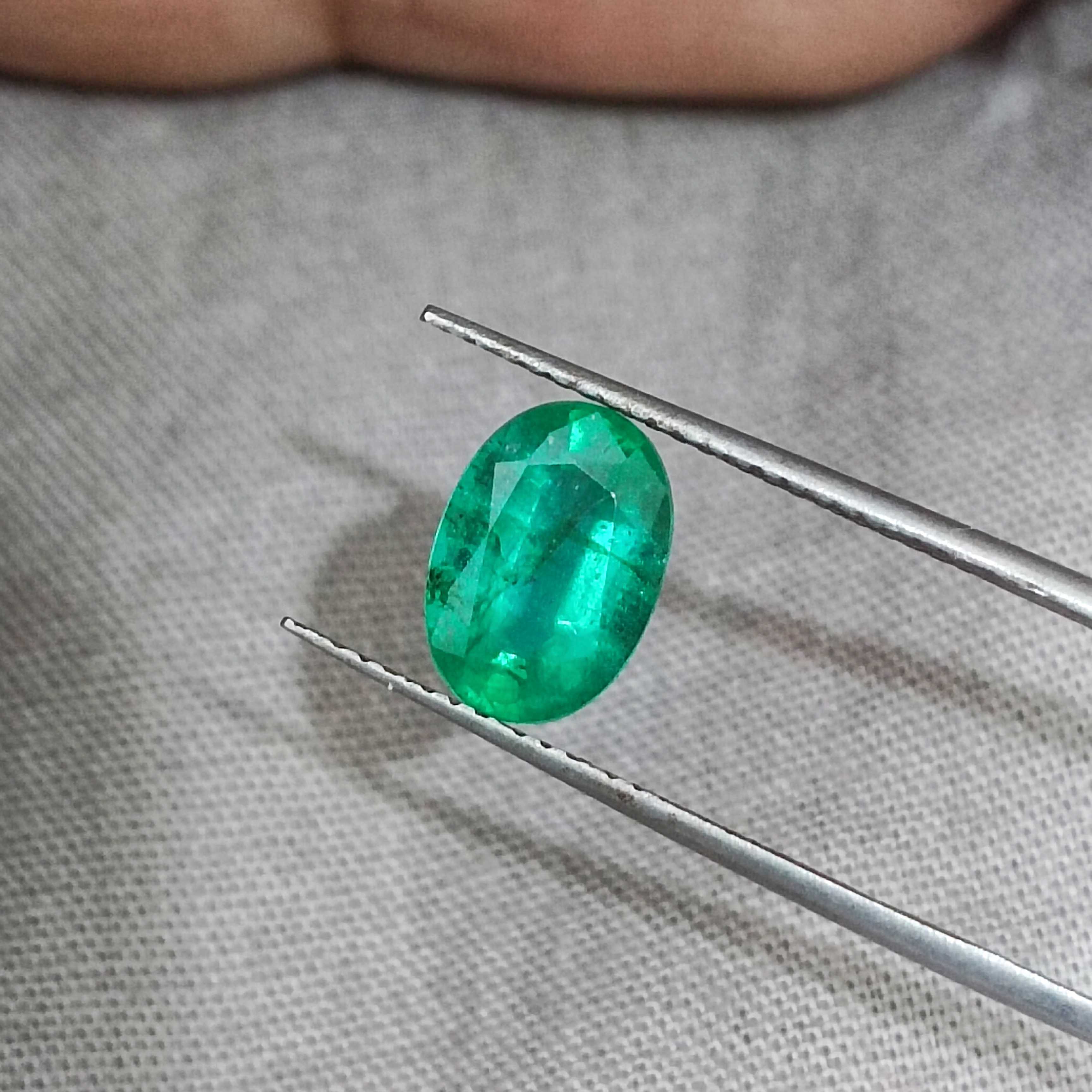 1.69cts GSI certified golden green oval cut Panjshir origin emerald gemstone 