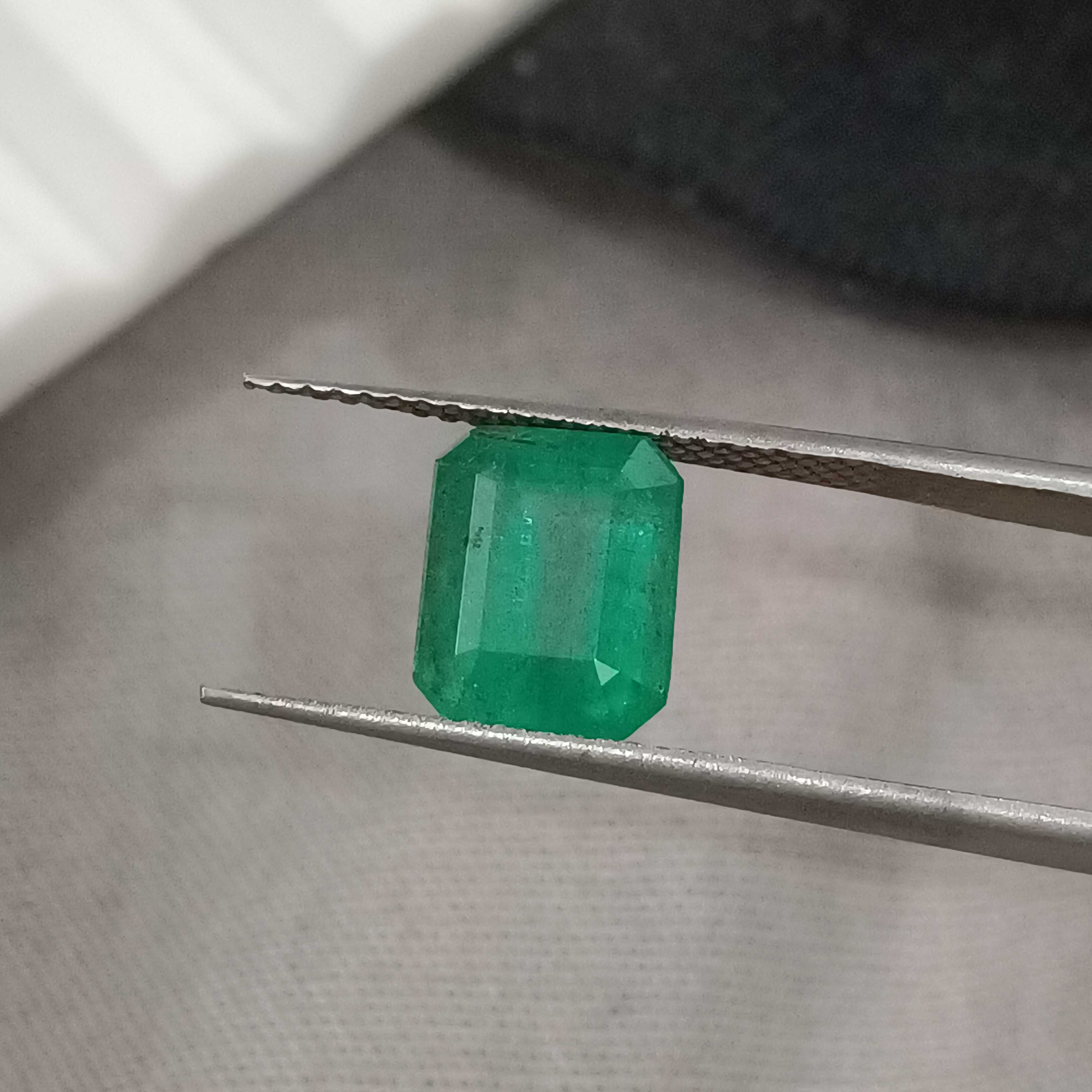 2.56cts certified velvet green octagon cut Swat emerald gemstone 