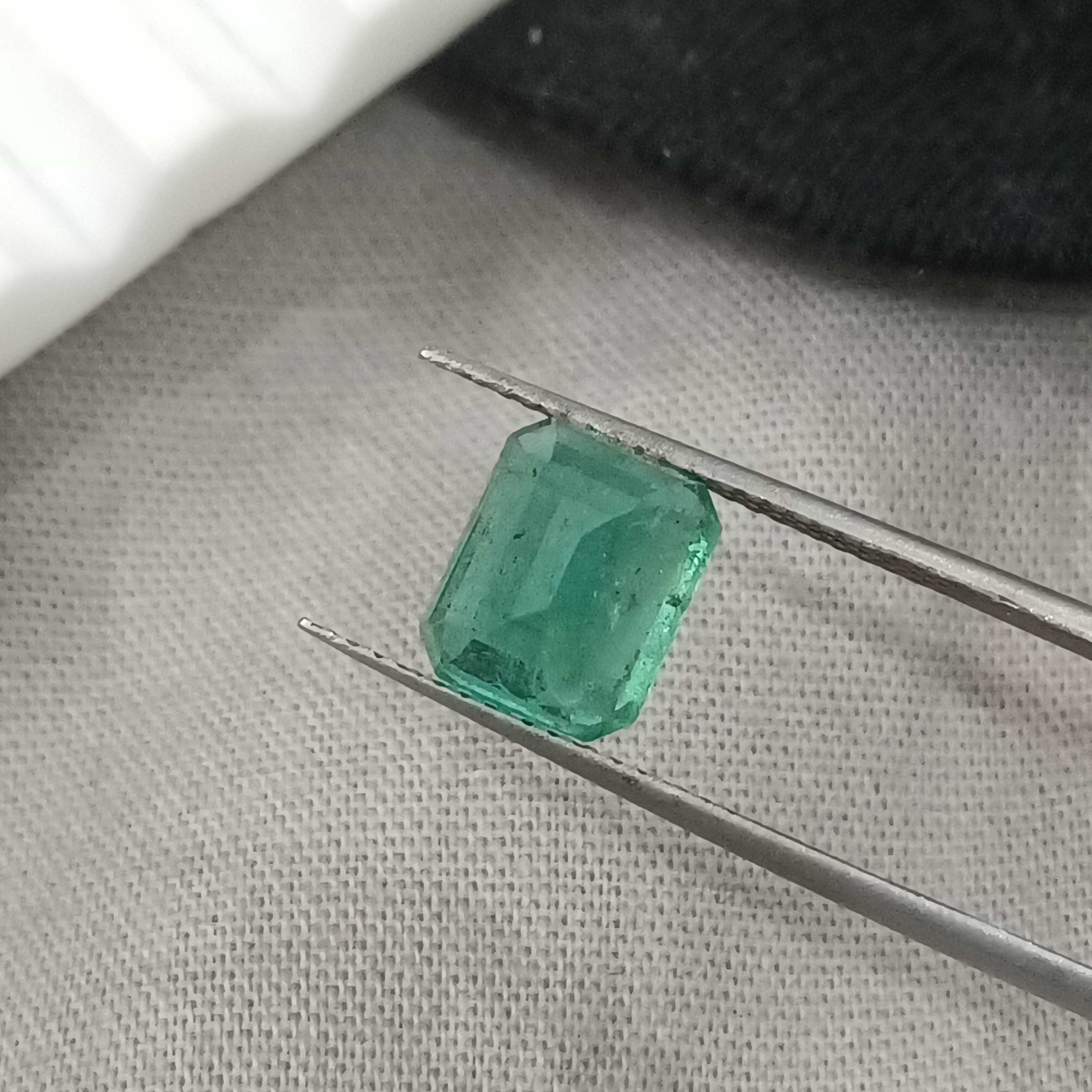 2.56cts certified velvet green octagon cut Swat emerald gemstone 
