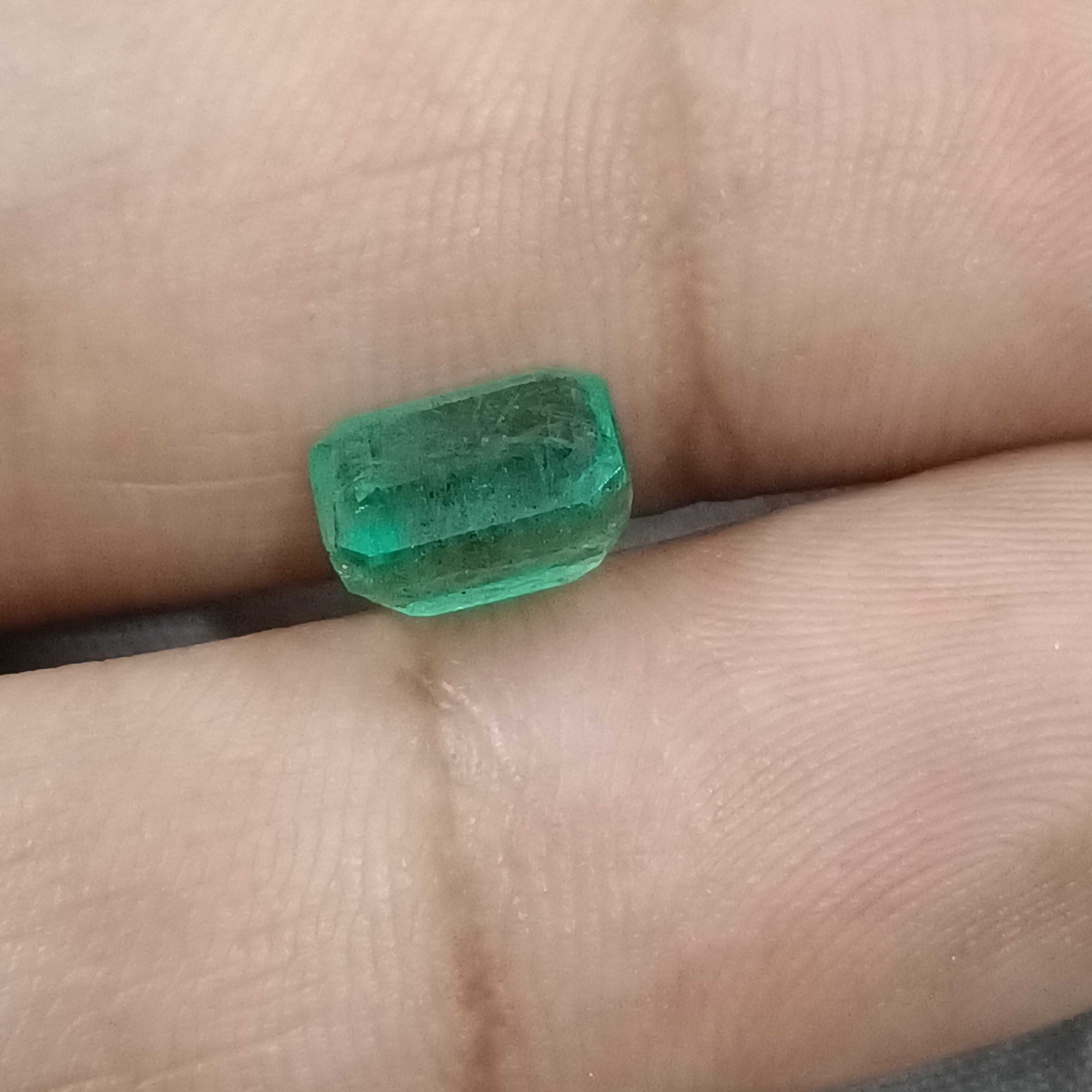 2.56cts certified velvet green octagon cut Swat emerald gemstone 