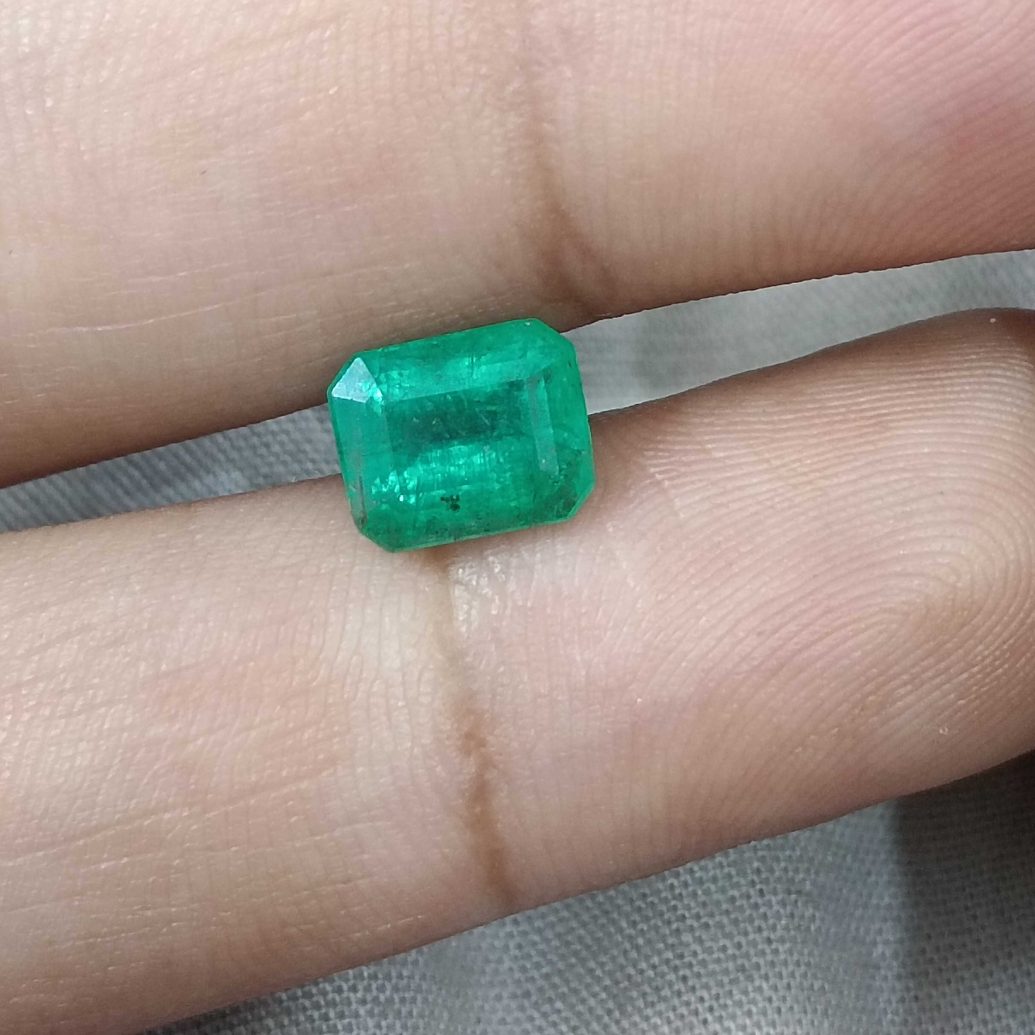 2.56cts certified velvet green octagon cut Swat emerald gemstone 