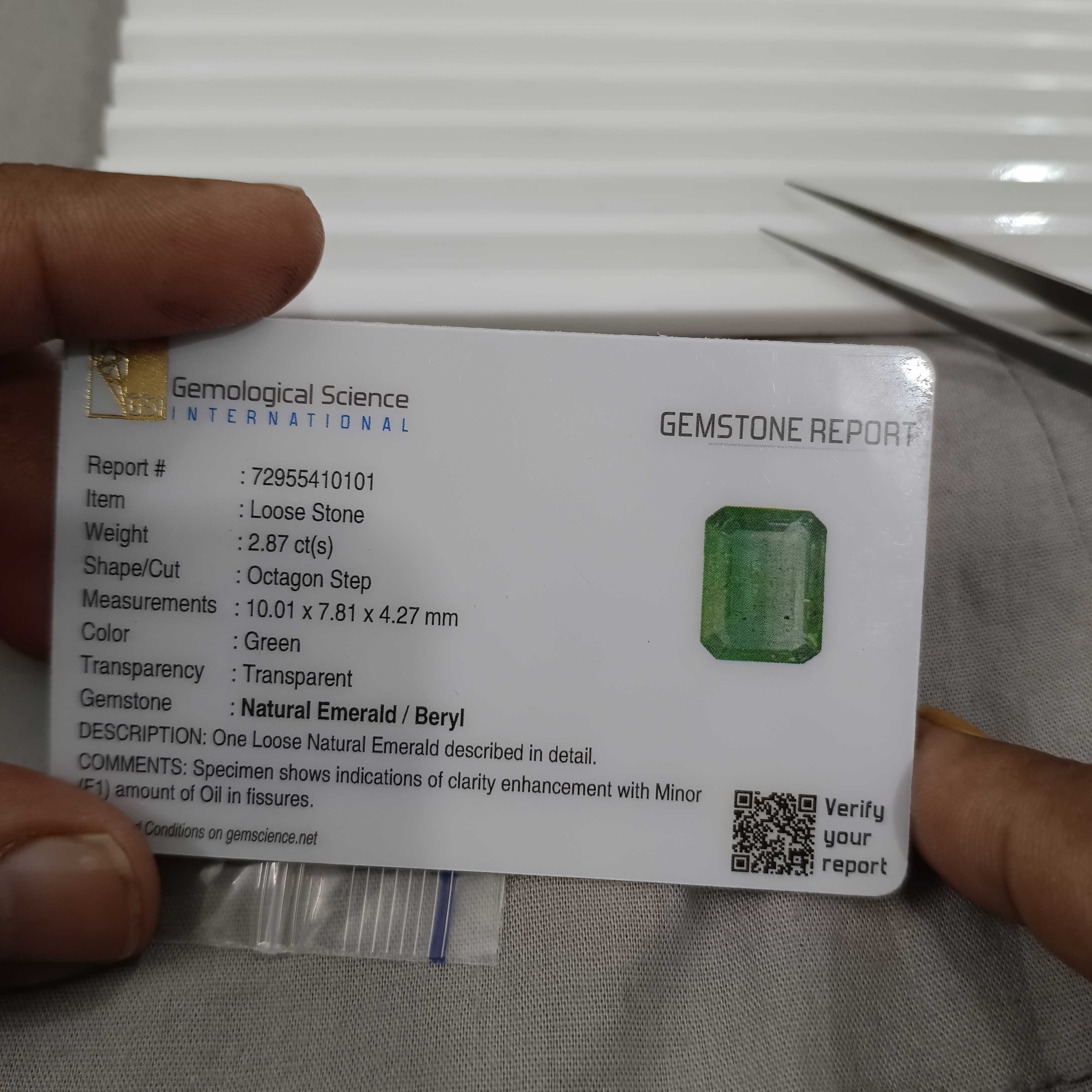 2.87ct GSI certified medium light metal green octagon cut emerald gemstone 