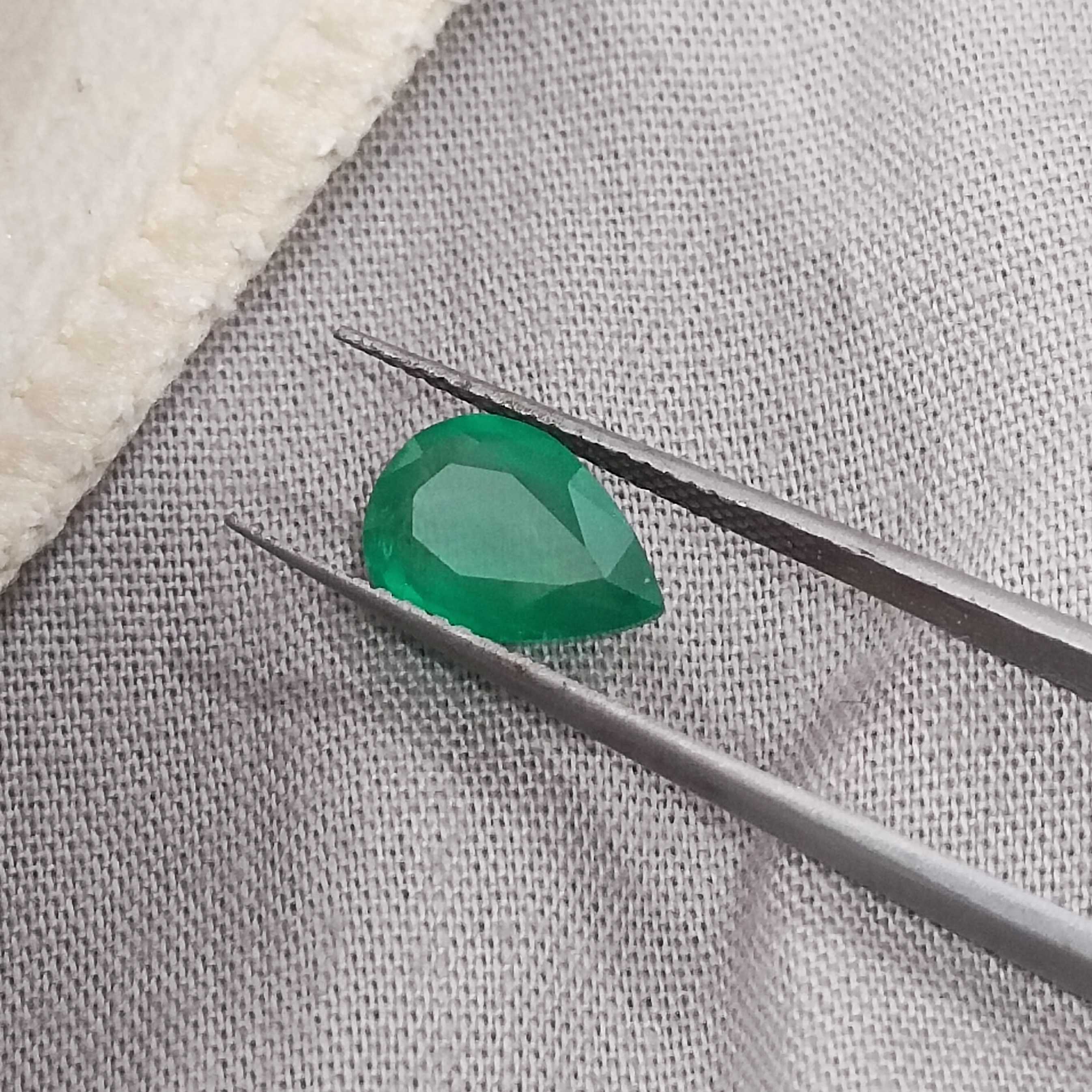 1.90cts GSI certified natural moist deep green pear cut emerald gemstone