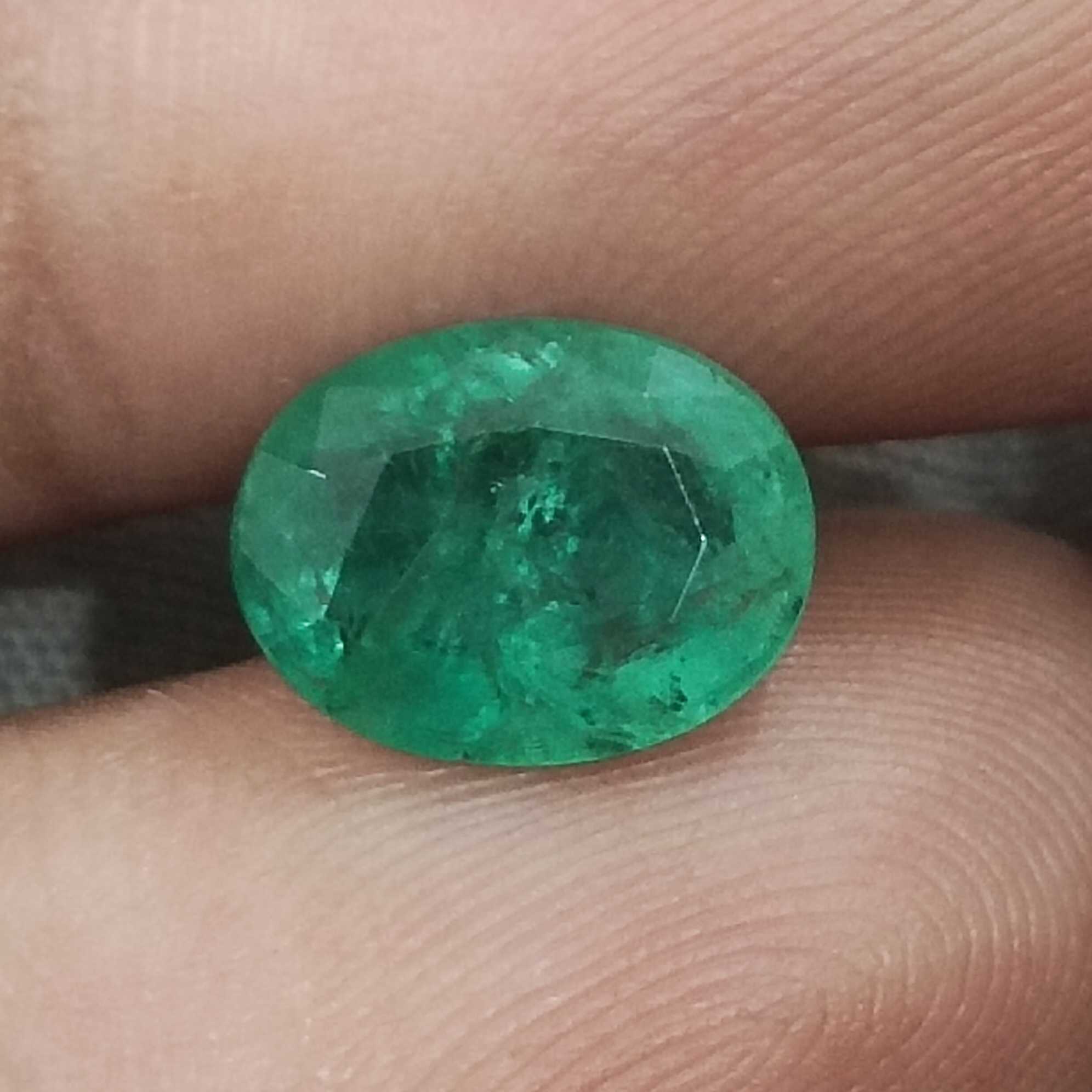 2.76cts certified higher medium green loose oval cut emerald gemstone /